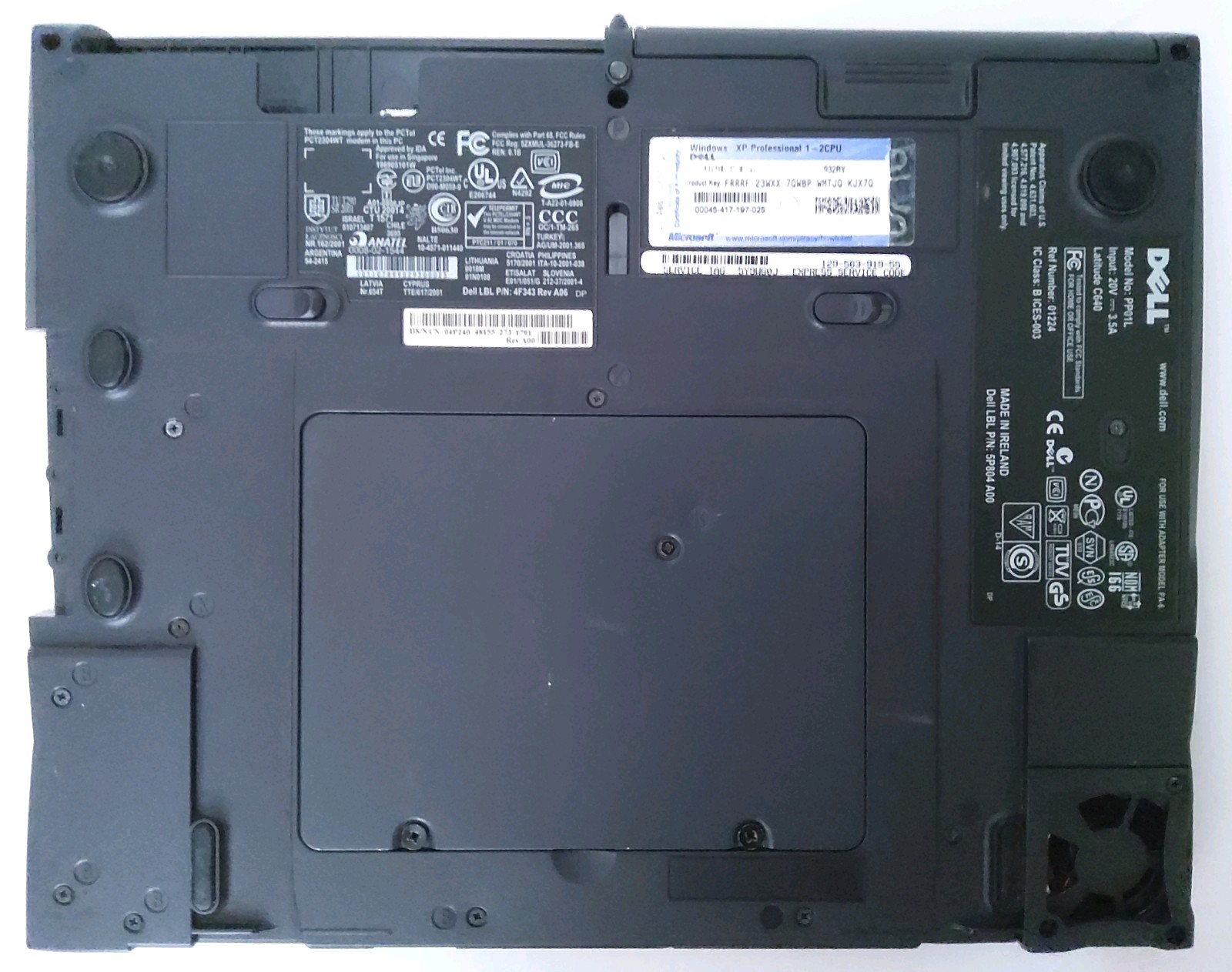 Vintage DELL Latitude C640 P4 1.8GHz/14.1TFT/RAM512MB/HDD40GB/GraKa16MB/Docking