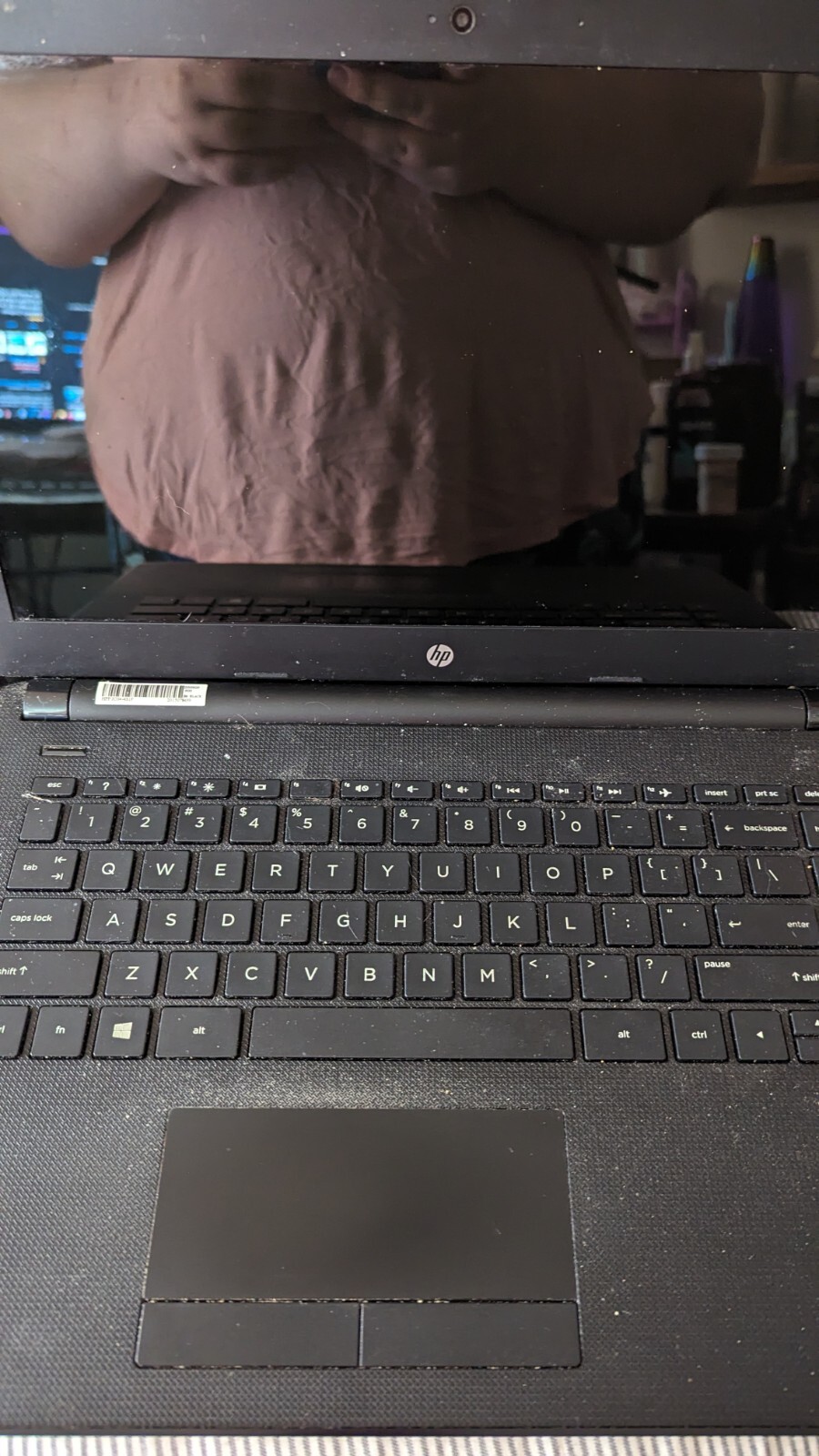 HP Notebook 14-bw012nr 14 inch HD AMD E2-9000e Radeon R2 4GB RAM 32gb