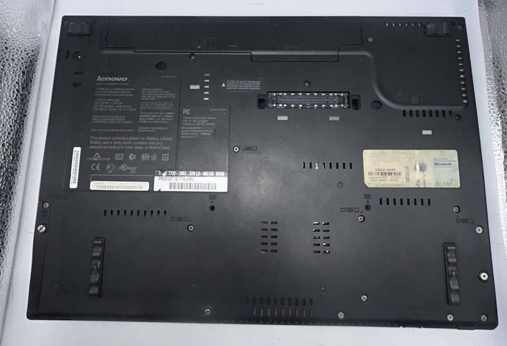 Lenovo ThinkPad R61i Tested Working Vintage “Needs To Be Factory Reset”