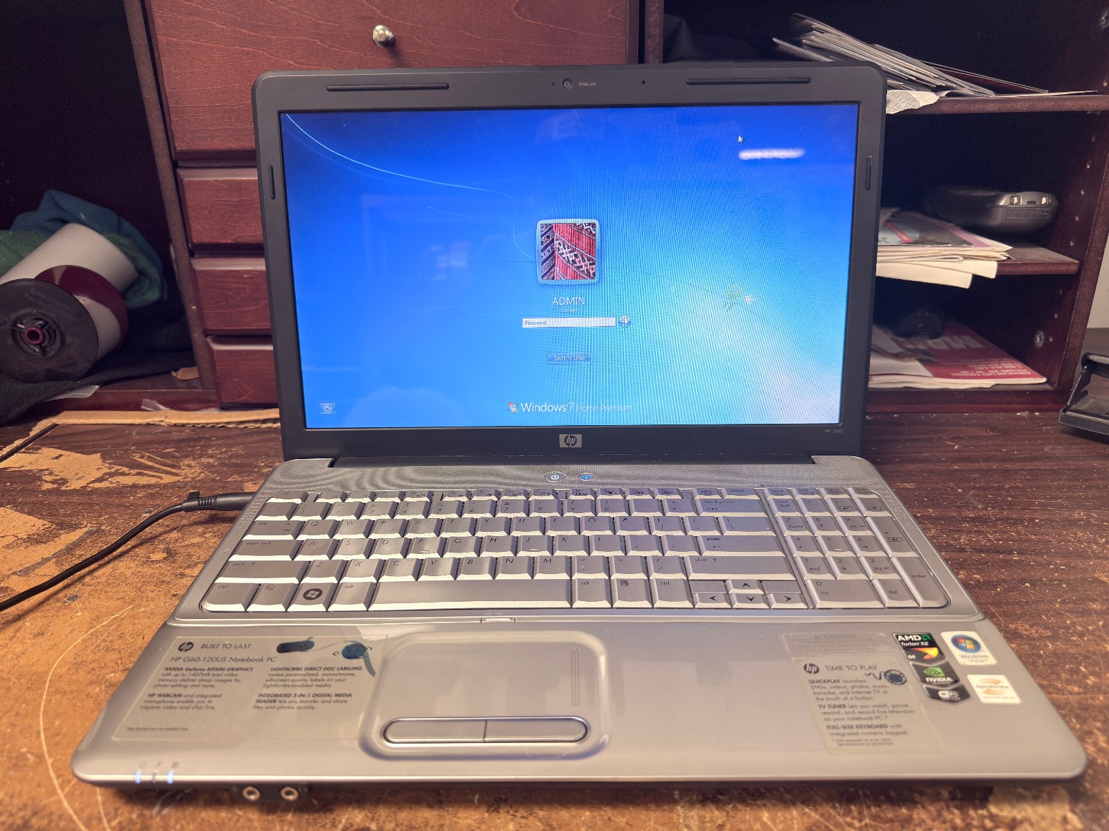 HP G60 120US Laptop | 2.0 GHZ AMD Turion Duel Core | 3GB RAM | 220 GB HDD
