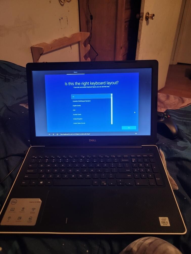 Dell Inspiron 15 3000 Series i3542-3267BK 15.6in. (1TB, Intel Core i3 4th Gen.,