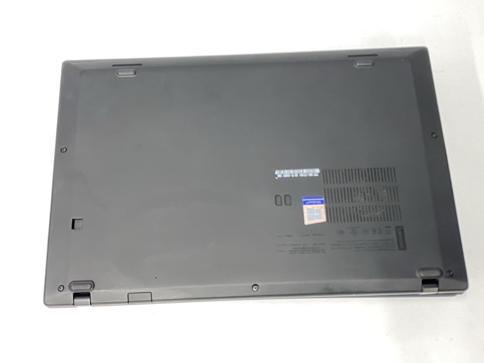 Lot of (3) Lenovo ThinkPad x1 Carbon 6th – FHD – i7-8550u – No RAM/SSD/OS – READ