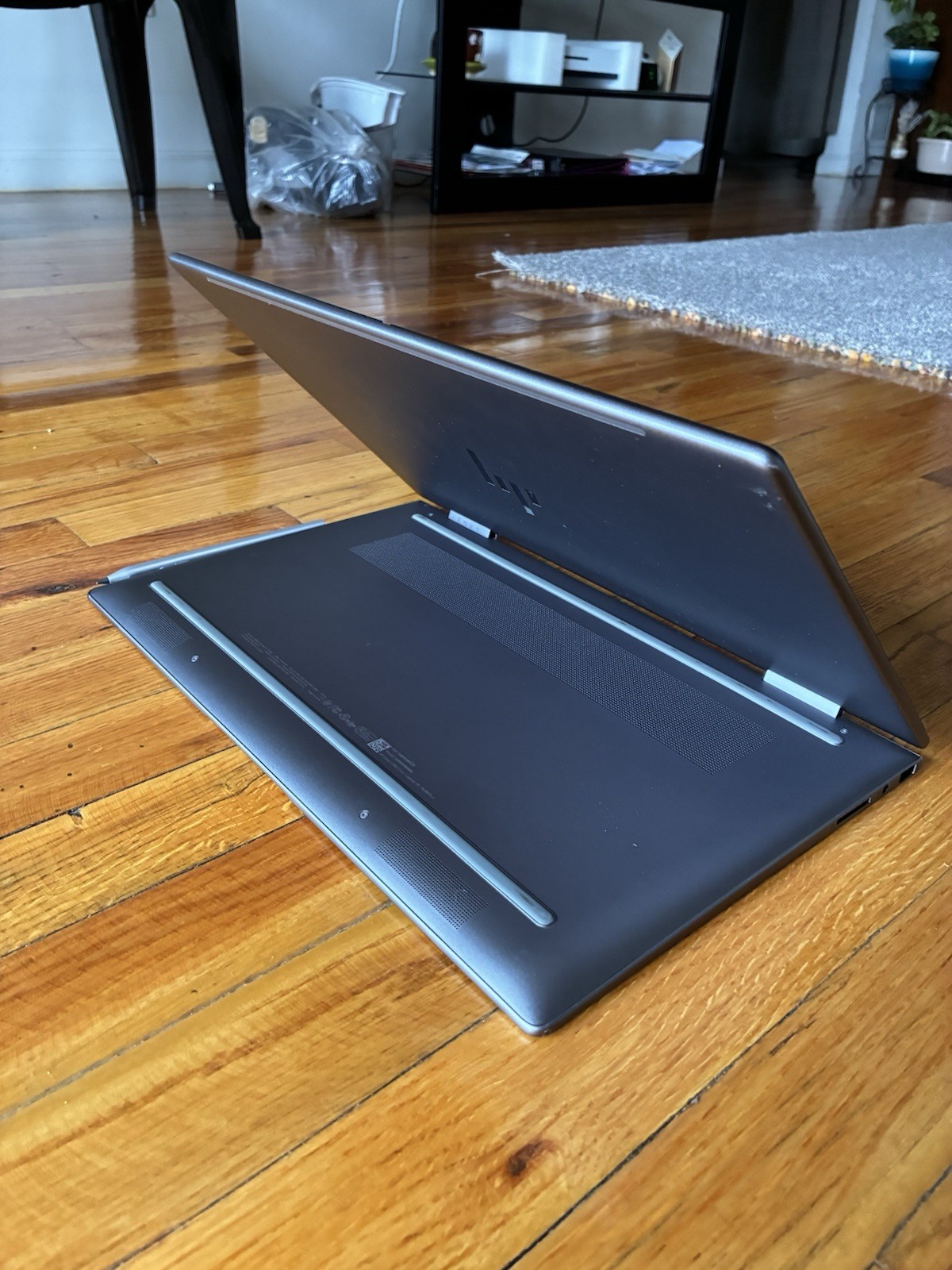 HP ENVY x360 15-fe1073cl 2-in-1 – 15.6″ Touch, Intel Core Ultra 7, 32GB RAM, 1TB