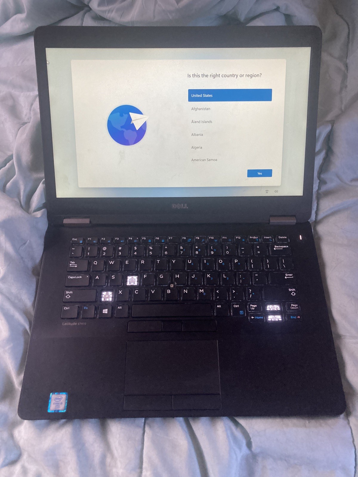 Dell Latitude E7470 14″ (256GB SSD, Intel Core i5-6300U, 2.40GHz, 16GB) Laptop