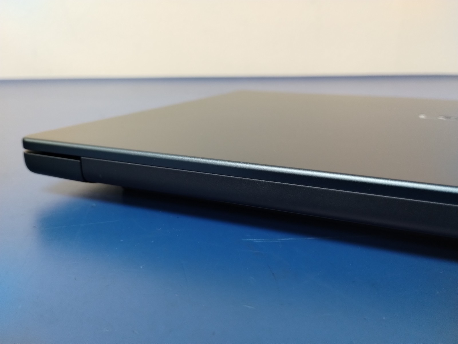 LENOVO IdeaPad Slim 5 16AKP10, AMD Ryzen AI 7 350, 2.00 GHz 16 GB RAM, 1 TB NVMe