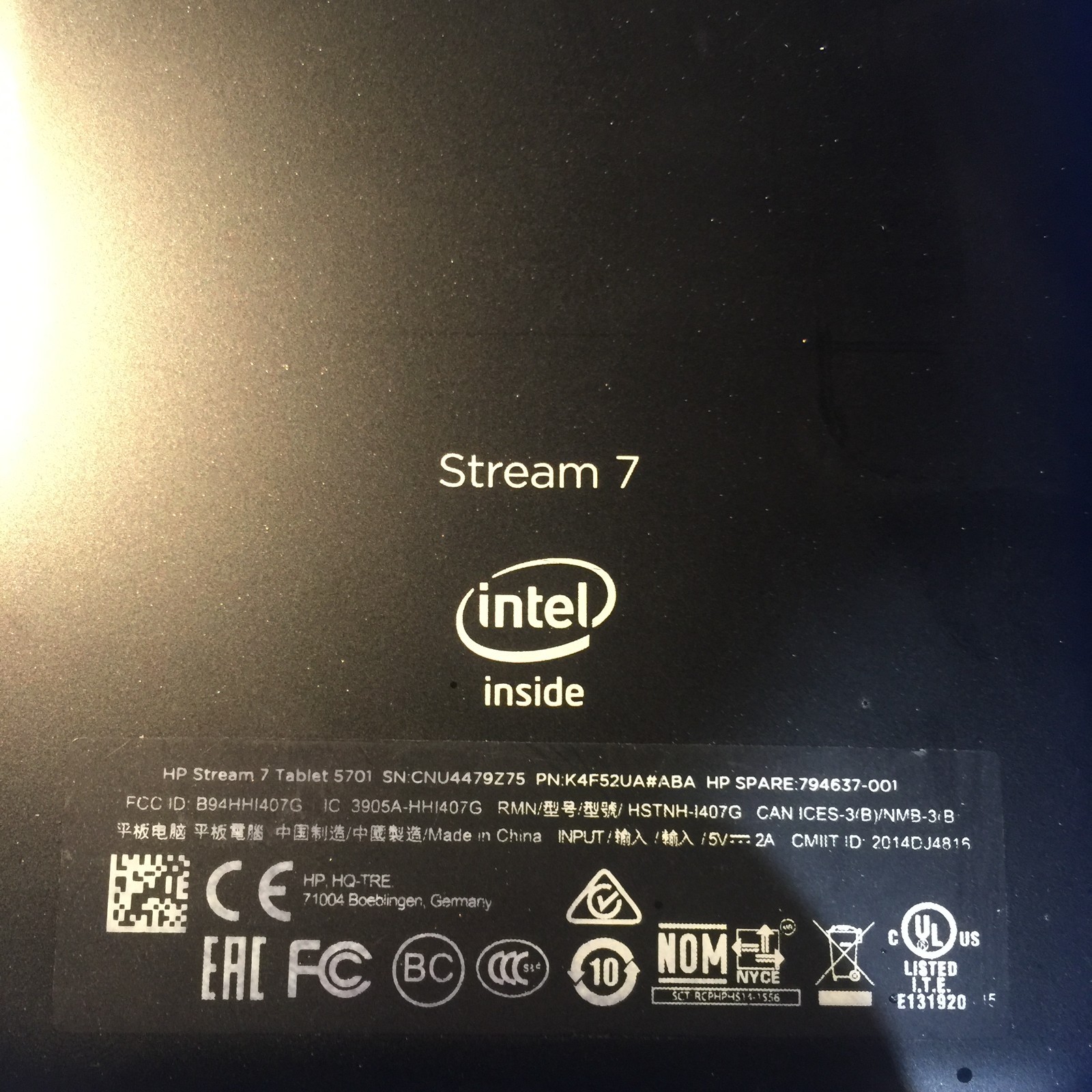 HP Stream 7 5701 Wi-Fi Windows 8.1 Tablet with mini keboard/case works 32gb