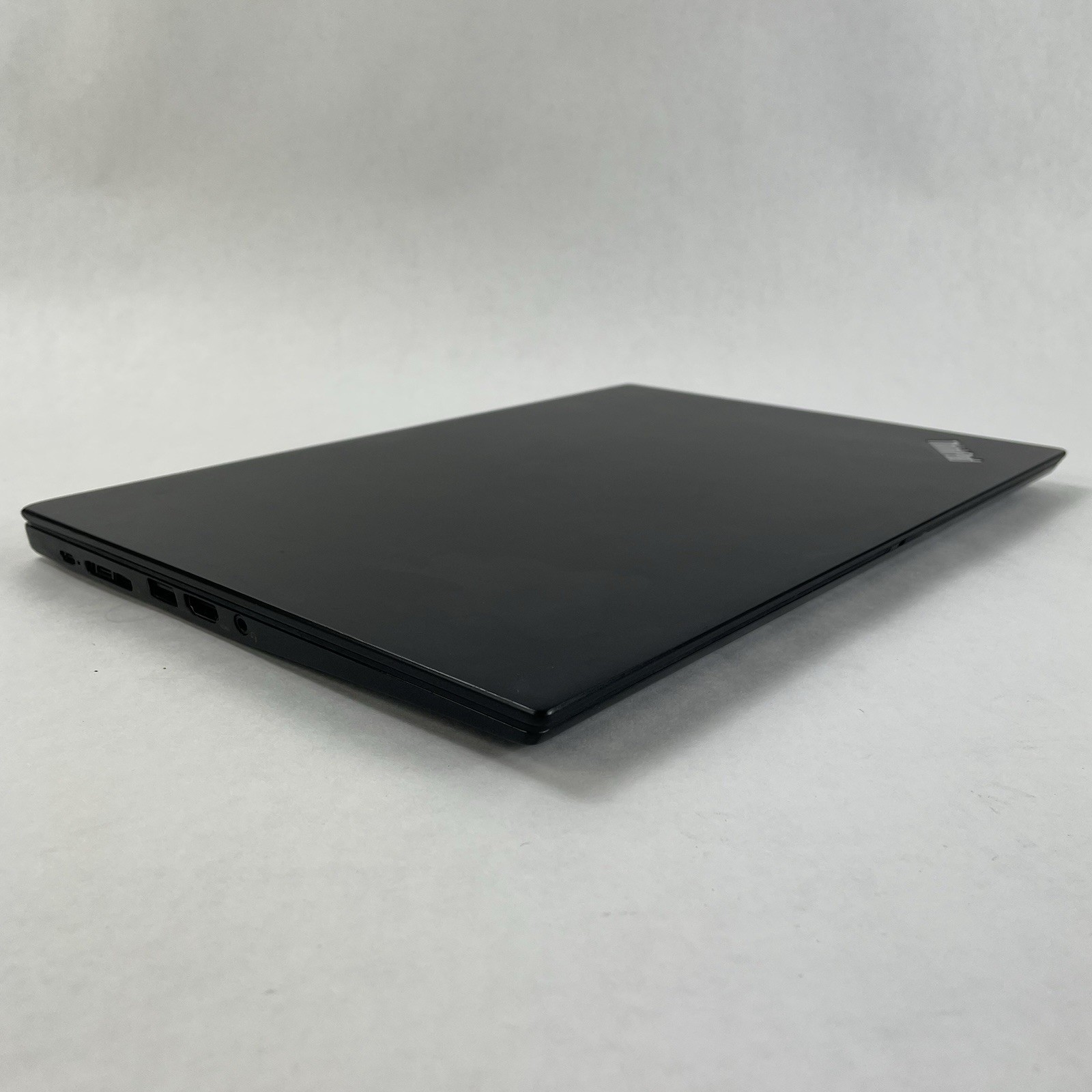 Lenovo ThinkPad T490s 14″ i5-8365U 1.60 GHz 8 GB RAM No SSD/OS/AC