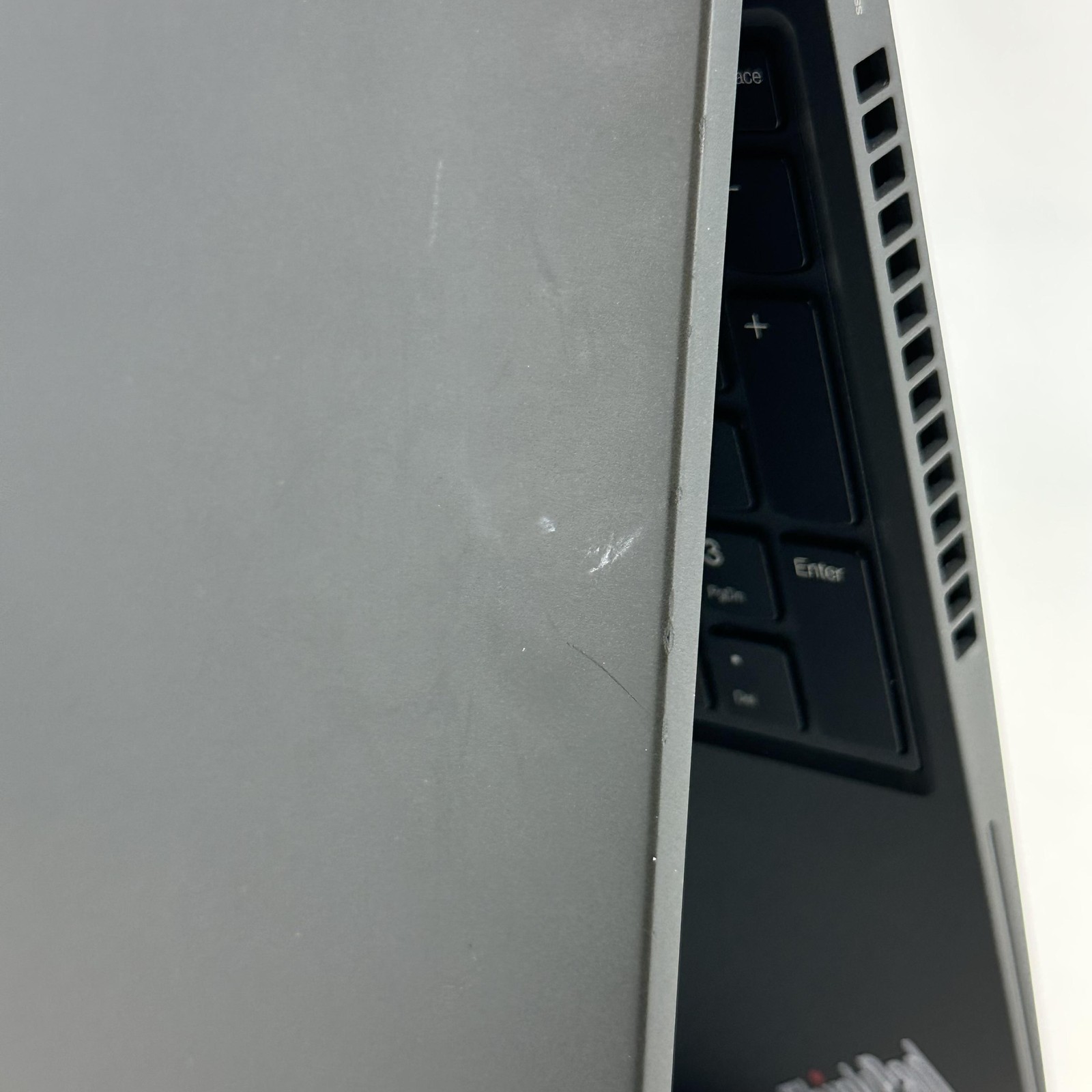 Lenovo ThinkPad P16s Gen 1 FHD+ TOUCH 2.1GHz i7-1260P 16GB 512GB SSD NVIDIA T550