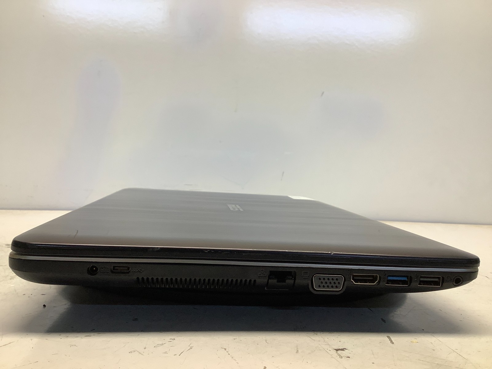Asus X541NA-PD1003Y Intel Pentium N4200 1.1GHz 4 GB NO HDD No Batt