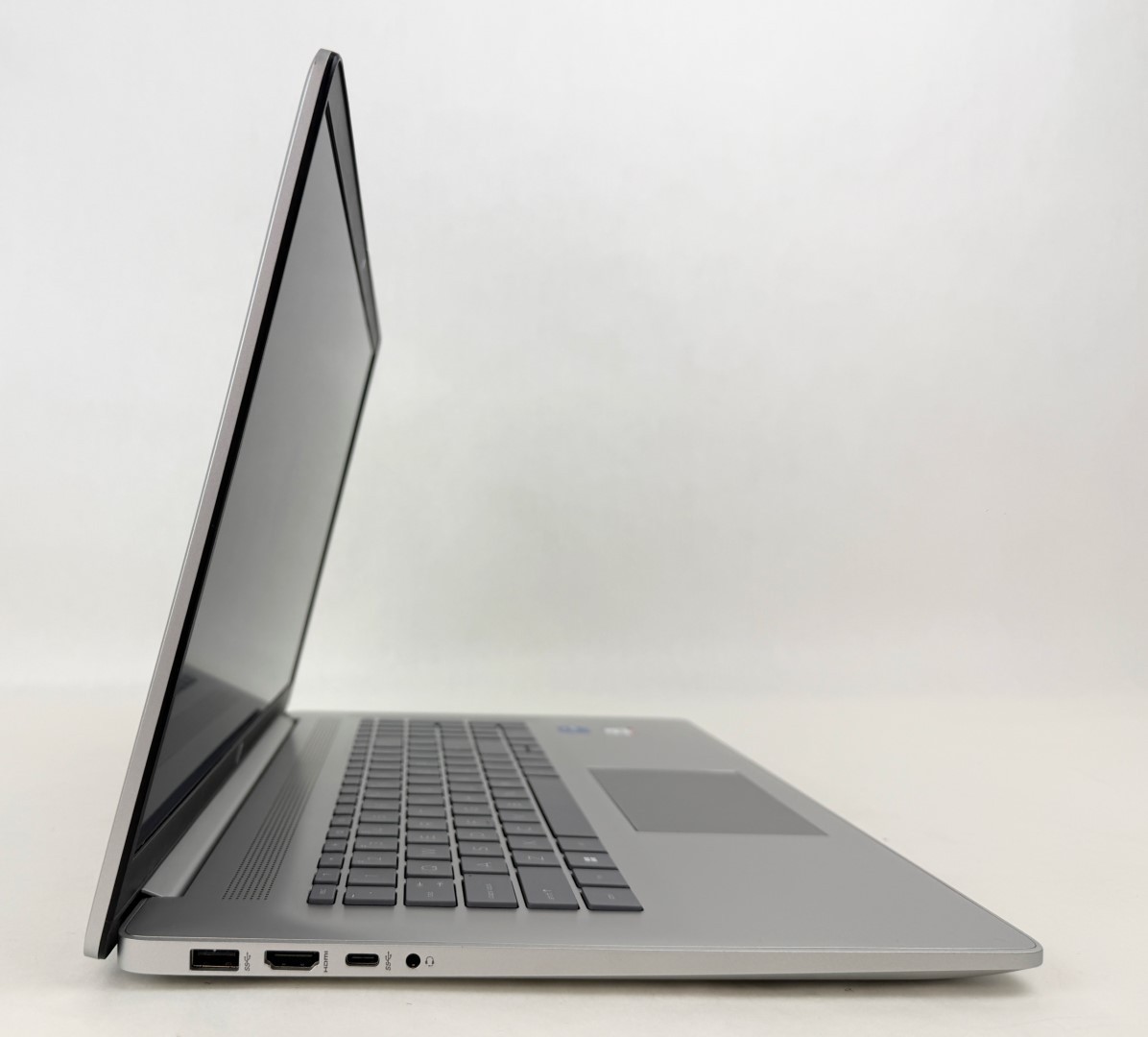 HP 17-cn3053cl 17.3″ FHD 1920×1080 i5-1335U 12GB 512GB SSD W11H Laptop