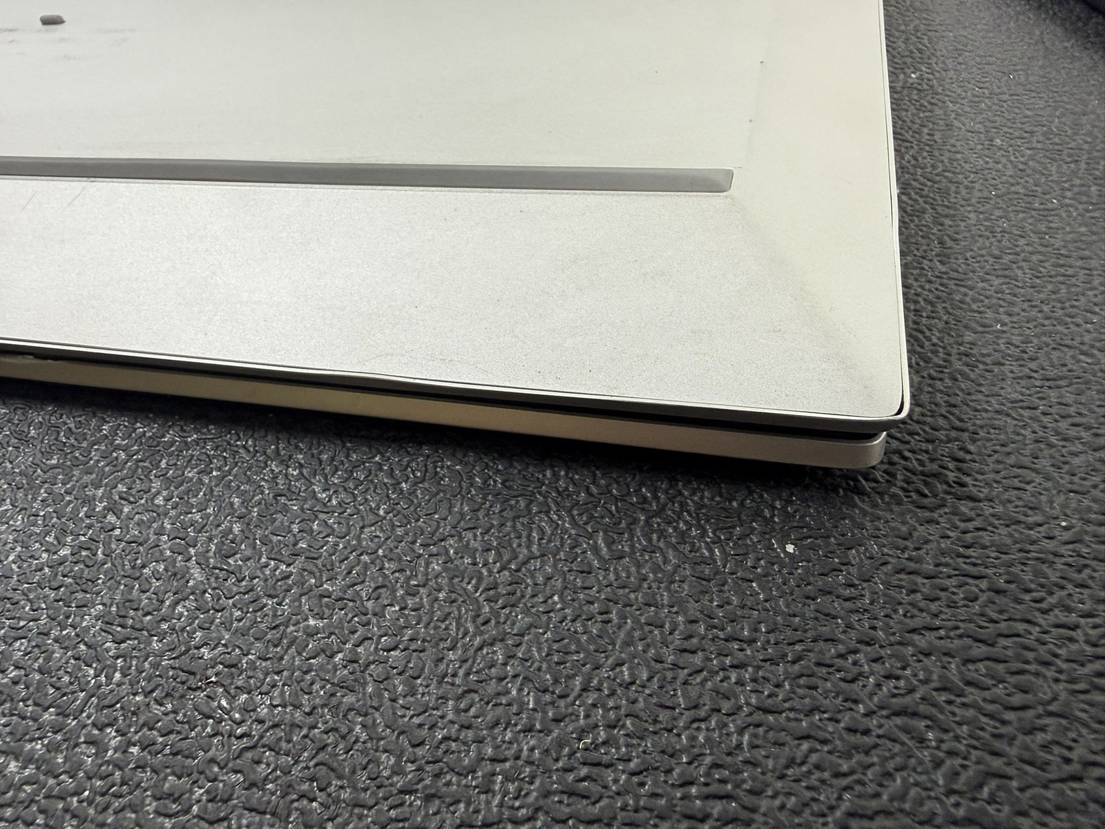 HP EliteBook 850 G8 15.6″ Core i5-1135G7 2.4GHz 16GB DDR4 256GB SSD – READ