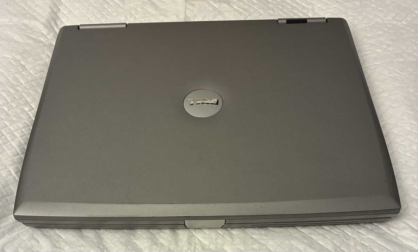 Dell Laptop D505 Windows XP 15” -Parallel port-9 pin Serial Port-RS232