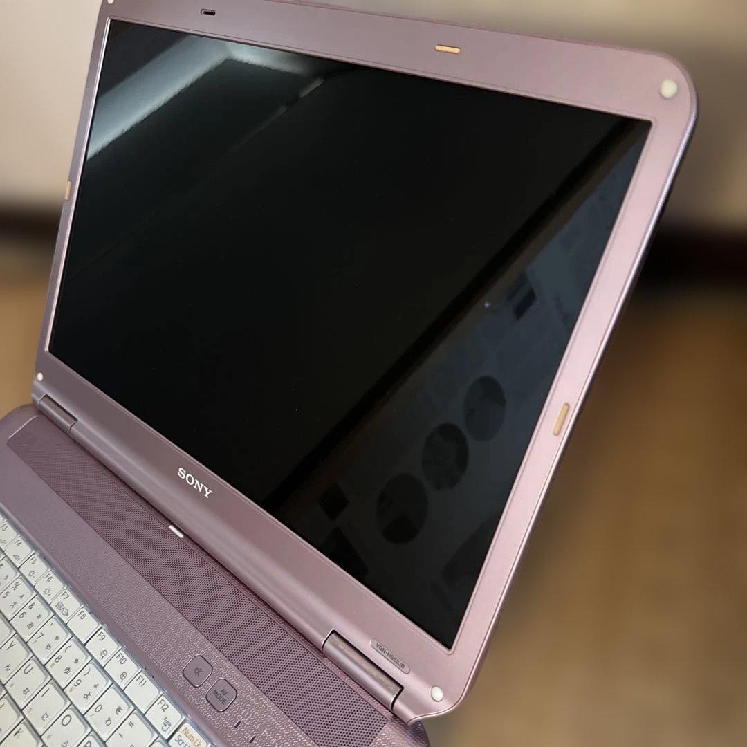 Sony VAIO VGN-NS52JB 15.4″ Pink Laptop Windows 10 Used Japan Genuine
