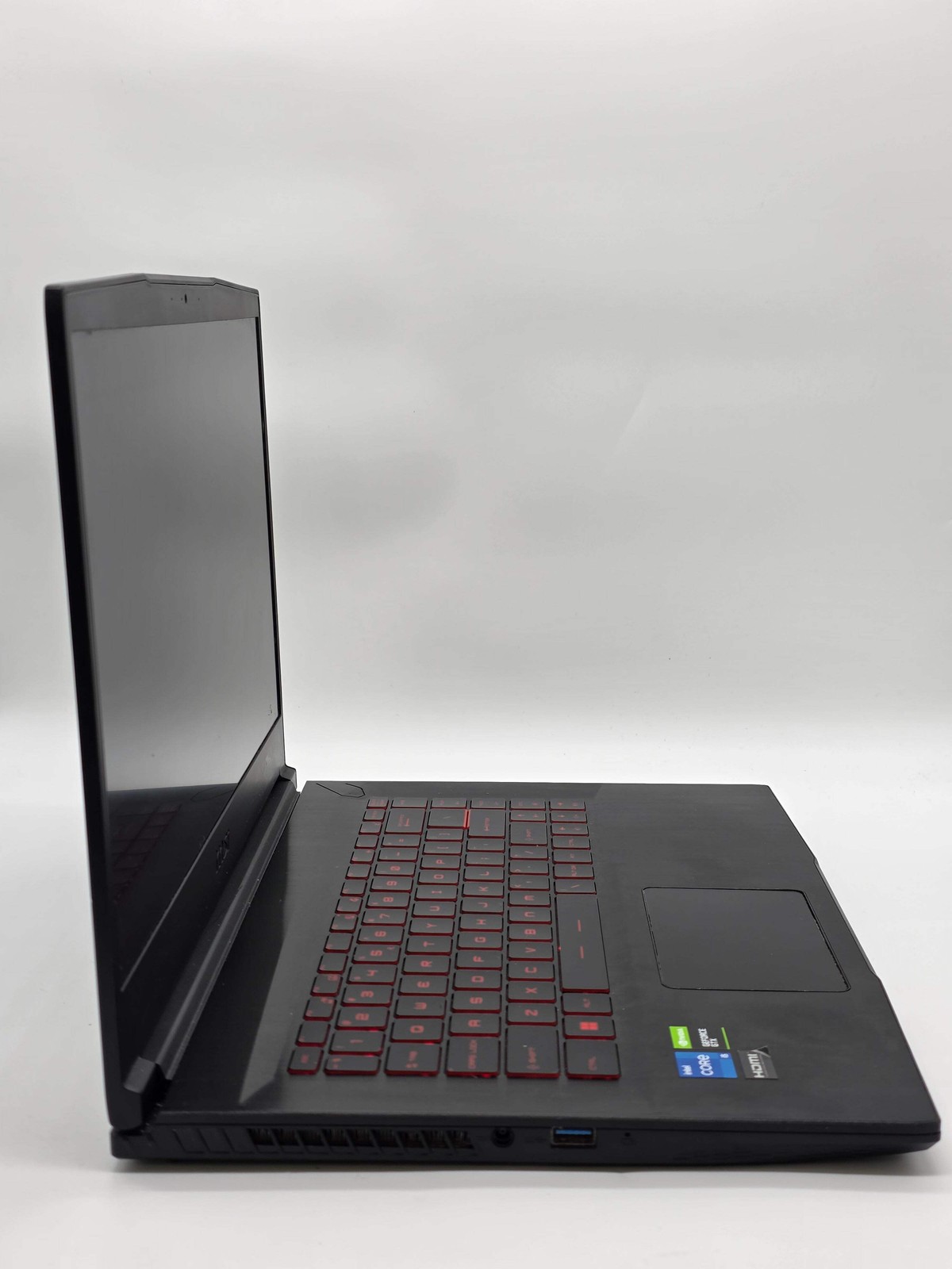 MSI GF63 Thin 15.6″ Gaming Laptop i5-11400H 8GB 256GB SSD GTX 1650