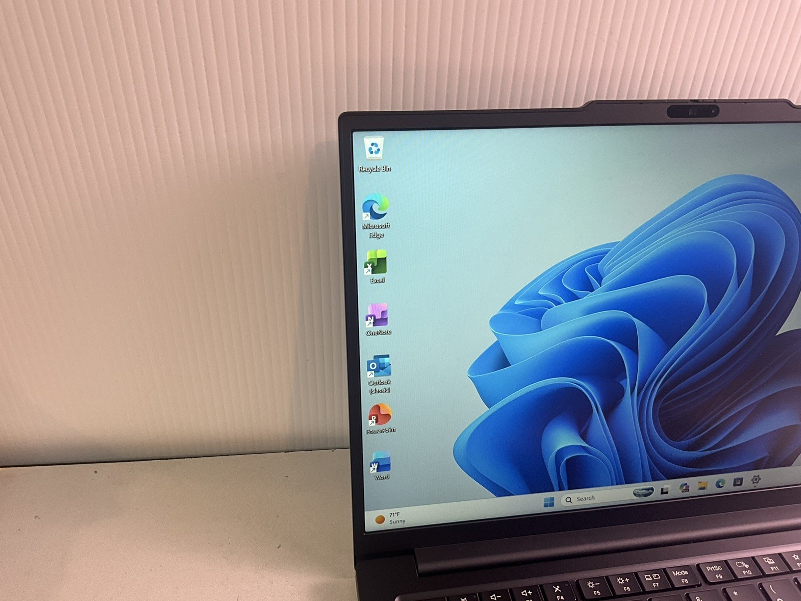 Lenovo Thinkpad E14 Gen 7 Touch Core 7 240H 16GB Ram 512GB SSD Windows 11 Pro