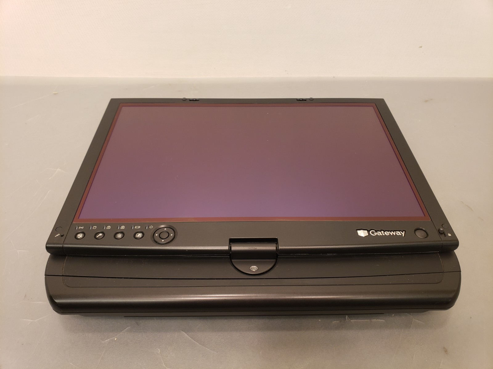 Vintage Gateway TA6 CX210X 14″ Tablet Laptop Convertible C2D Vista Ultimate SSD