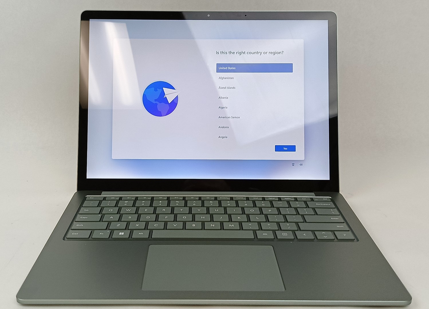 Microsoft Surface Laptop 5 13.5” Touch i5-1235U 8GB 512GB W11H Sage (Metal) U