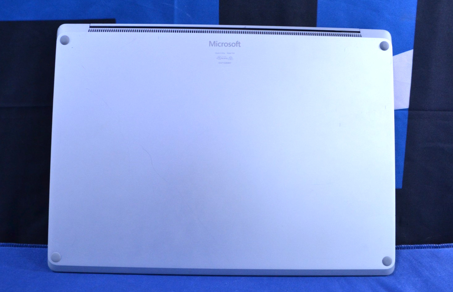 Microsoft Surface Laptop 2 1769 i5-8350U/ 8GB/ 128GB/ Win 11 (J070103)