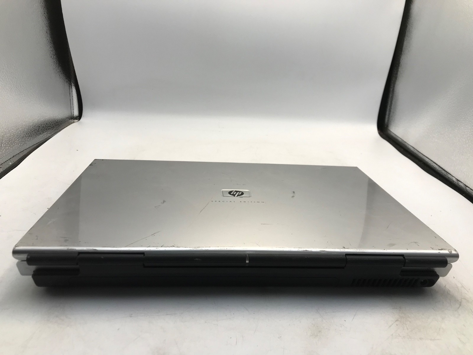 HP Pavilion dv1000 Intel Pentium M 14″ Laptop-BAD DISPLAY *READ* MZ