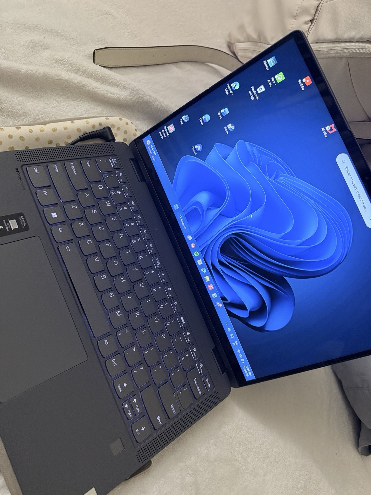 Lenovo IdeaPad Flex 5 14IAU7 14in Gray Intel Core i5 Windows 11 Charger