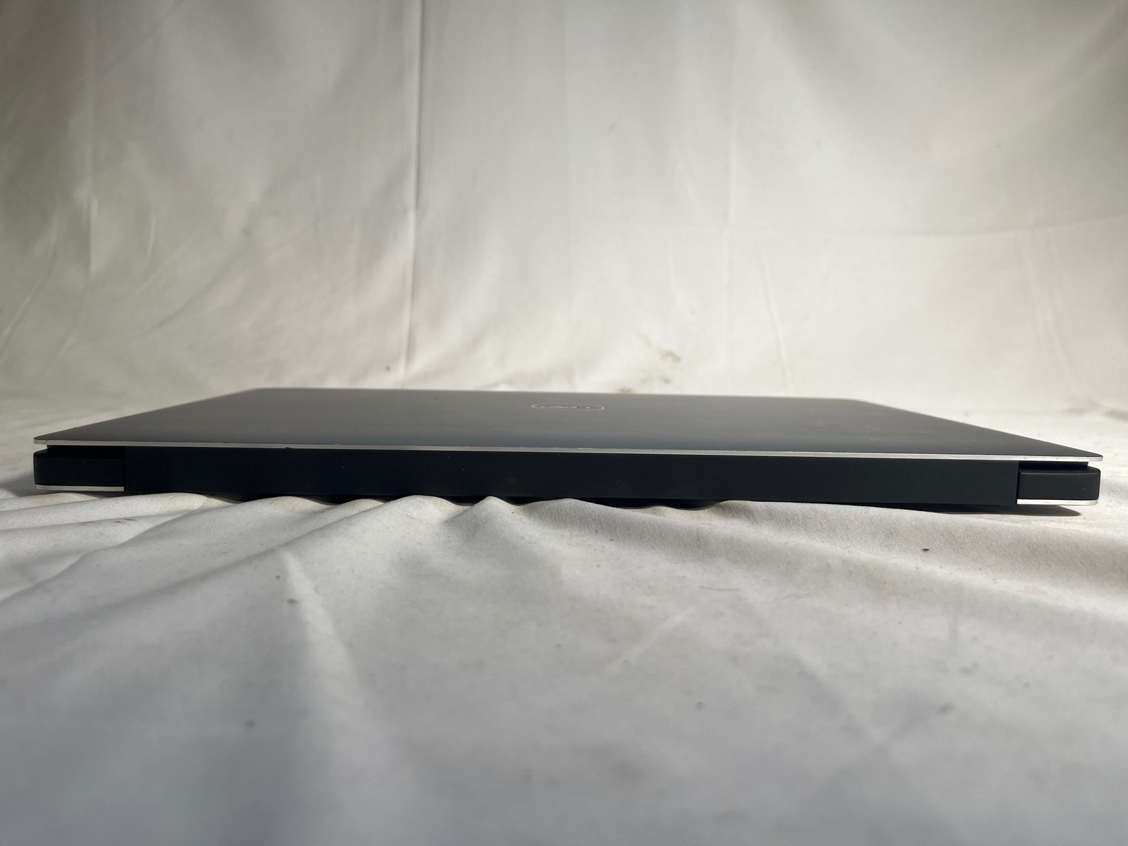 Dell XPS 15 9550 i7-6700HQ 8GB 256GB NVMe SSD 15.6″