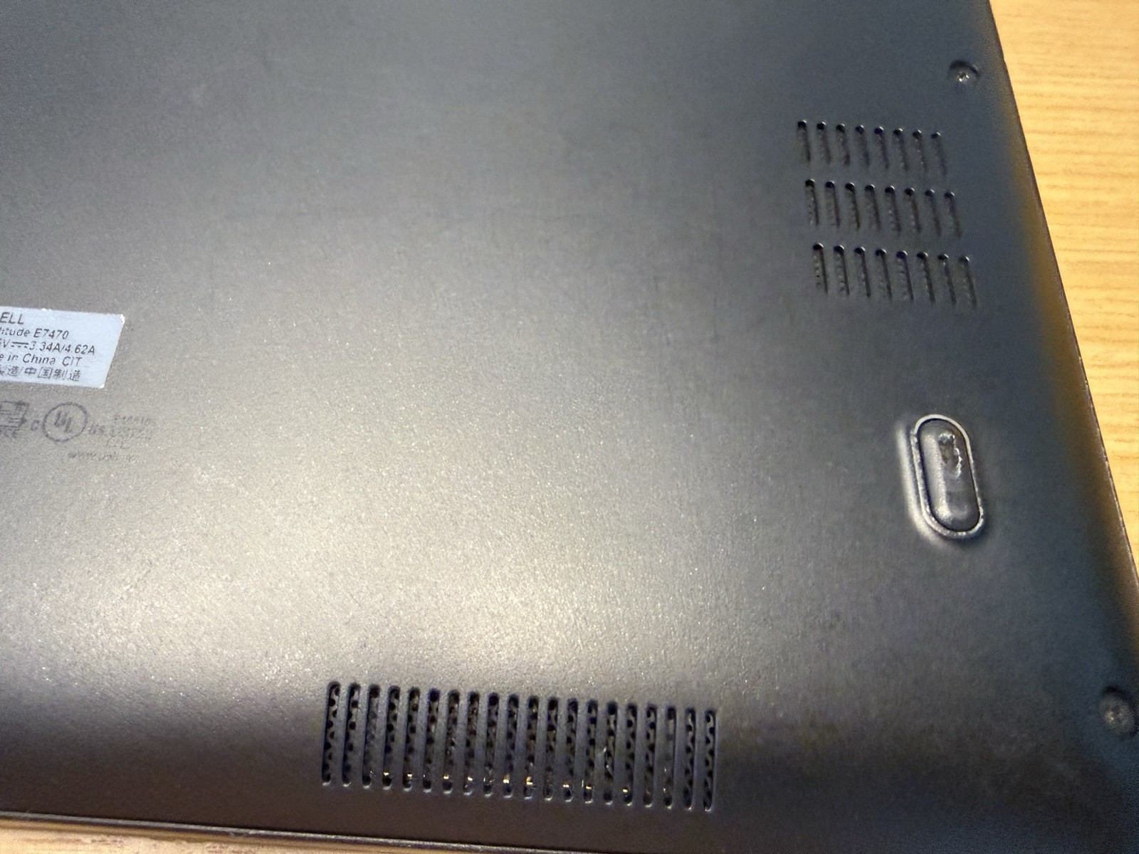 Dell Latitude E7470 14″ Intel Core i7-6600U 2.60GHz 16GB RAM 256GB SSD