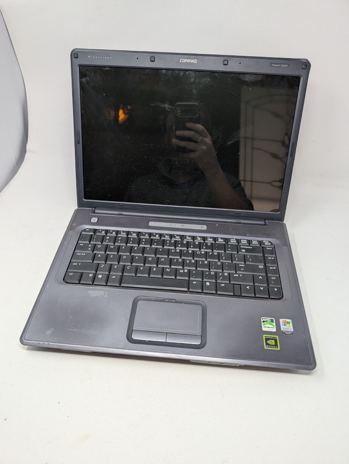 Compaq Presario V6000 AMD Sempron NVidia Grapjics NO HDD Untested Parts Repair