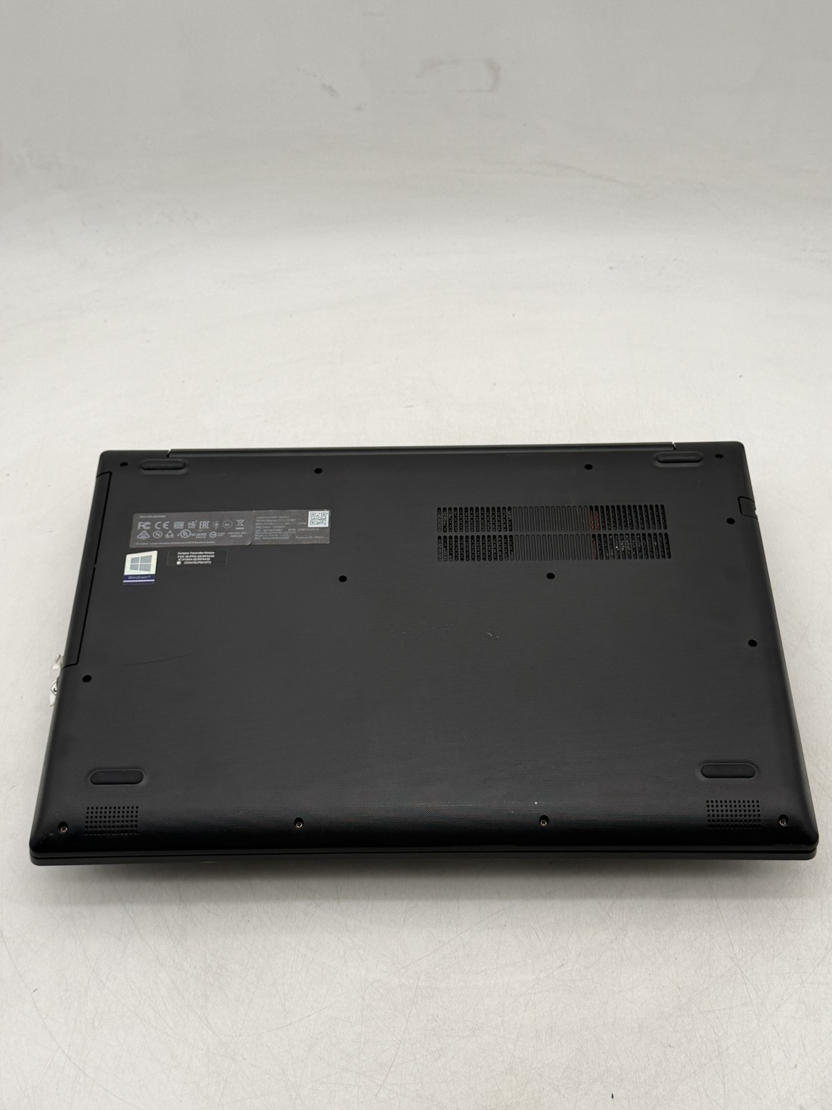 Lenovo V145-15AST 15.6in AMD A9-9425 8GB 256GB No OS – Read