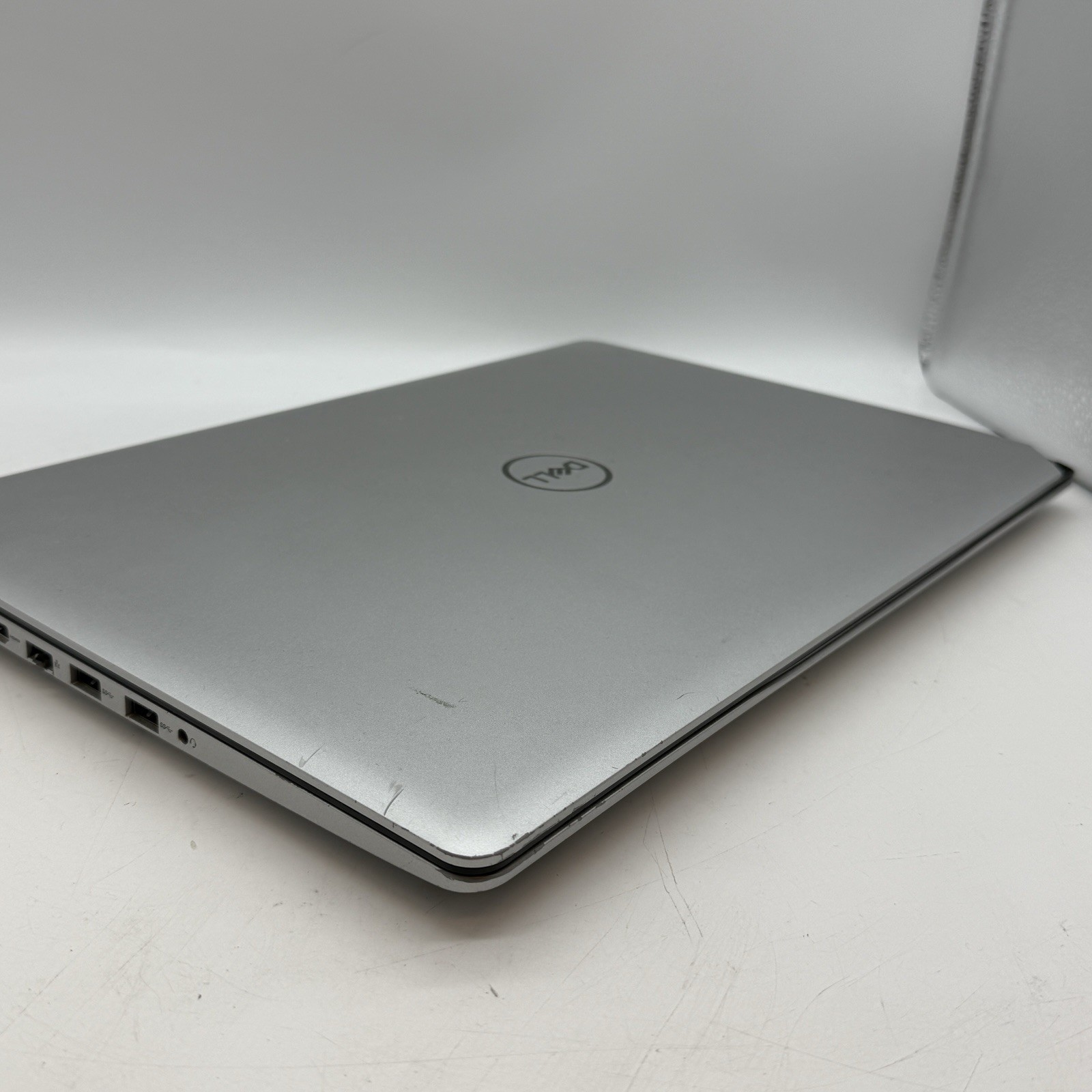Dell Inspiron 5570 15.6 FHD i7-8550U 1.80GHz 12GB 128GB SSD/1TB HDD READ! – L47