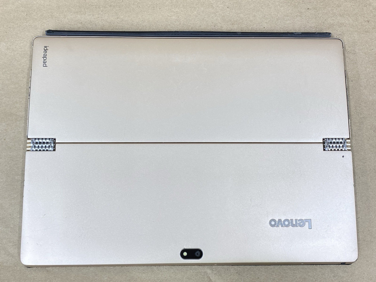 Lenovo 80QL – 12″ 2160*1440 – m5-6Y54 – 4GB – 128GB SSD – Win 10 Pro