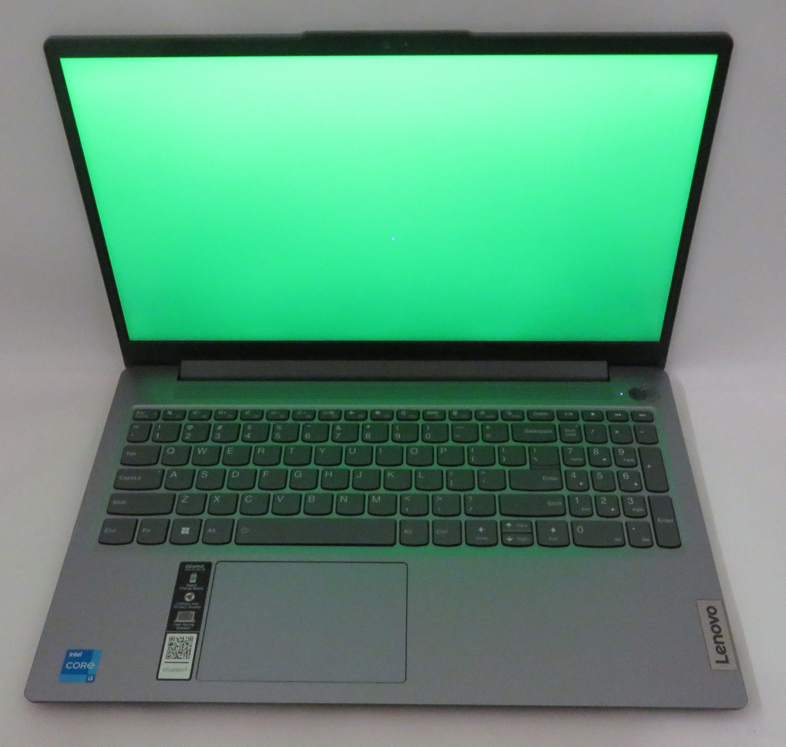 Lenovo IdeaPad Slim 3 15IRU8 i3 1305U 1.6GHz 8GB RAM 256GB Windows 11