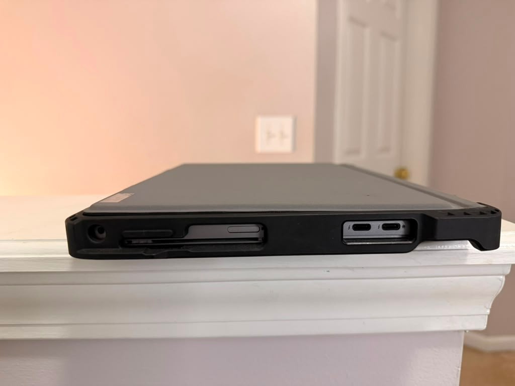 Dell Latitude 7200 2-in-1, i7-8665u 16 GB – 256 GB NVMe Windows 11 Pro No Chrger