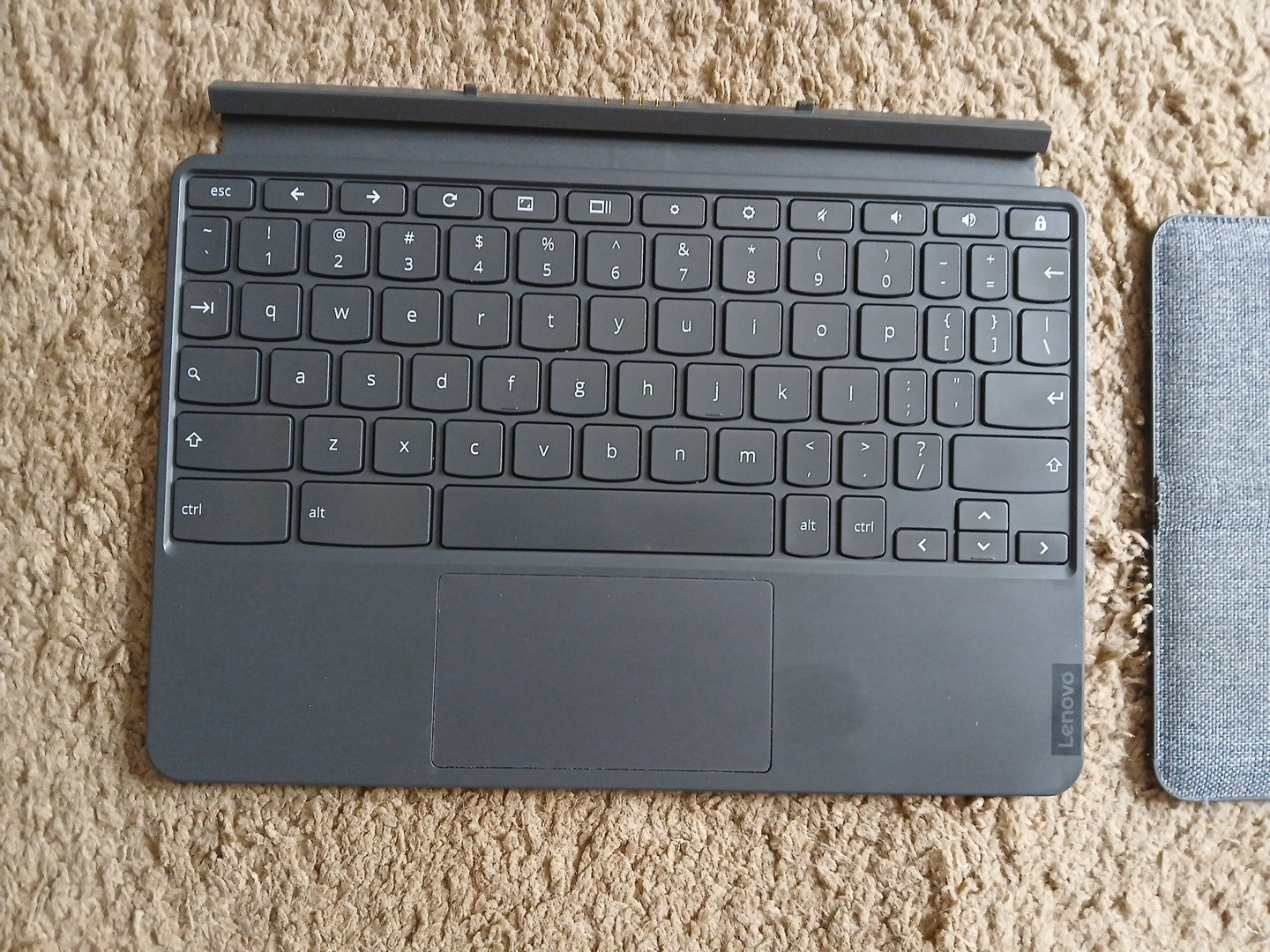 Lenovo Chromebook Duet 10.1″, 4GB/128GB, MediaTek Helio P60T 2.0ghz