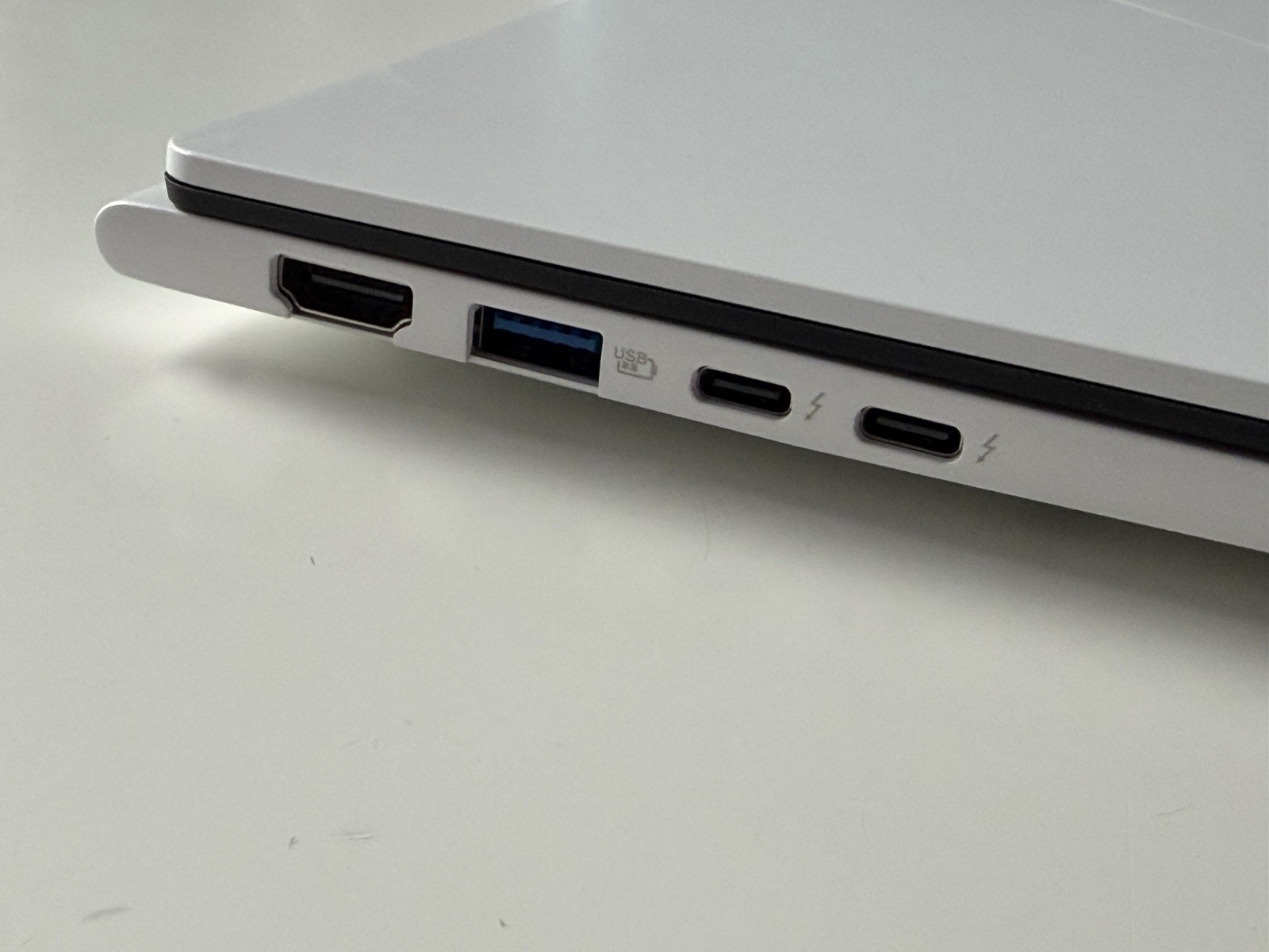 Acer Swift Edge 14 AI, 2.8K OLED Touch Display, 32GB RAM, 1TB NVME SSD