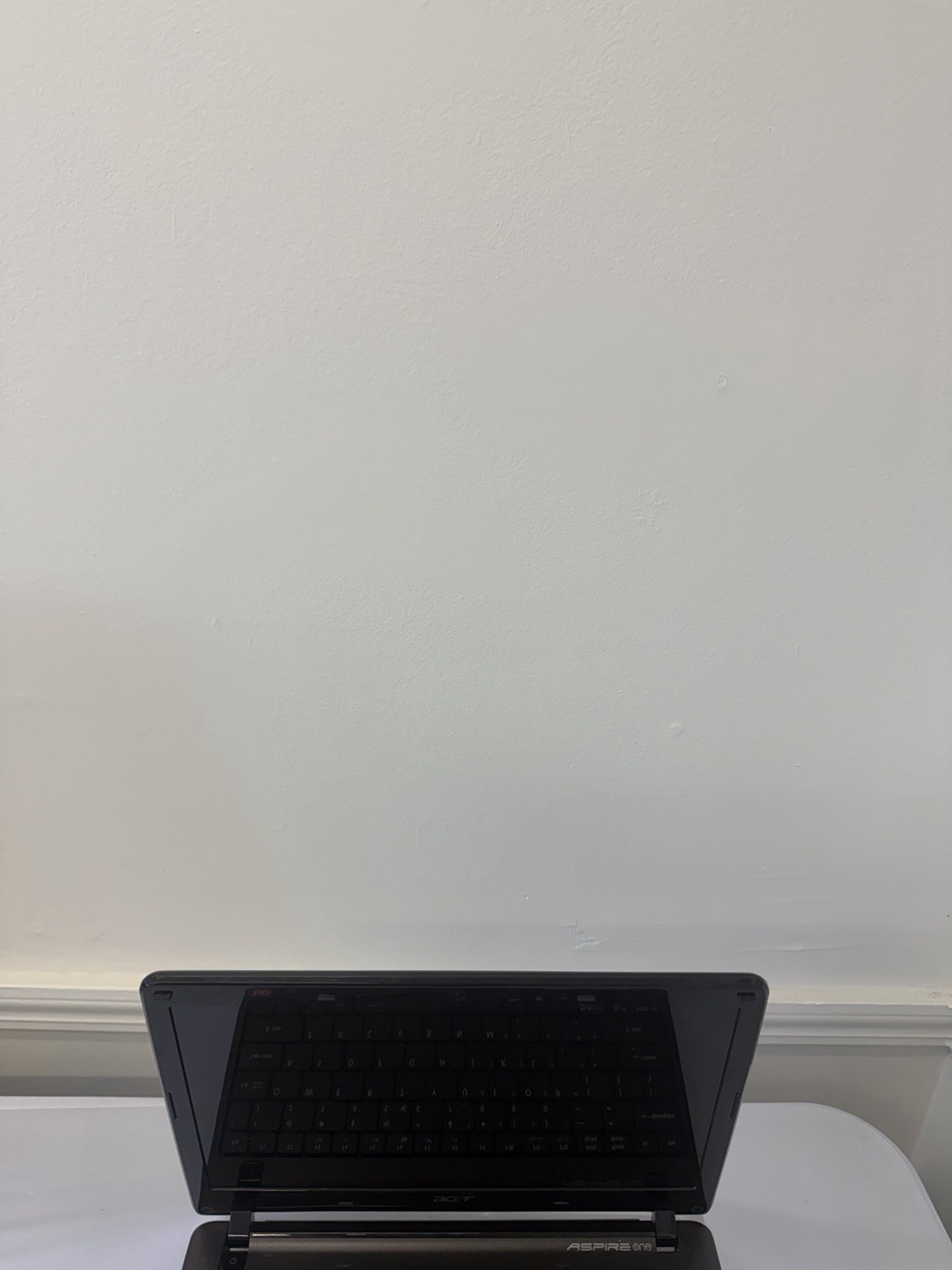 Acer Aspire One 722 Laptop – Good Screen – AMD C-60 – Read Des