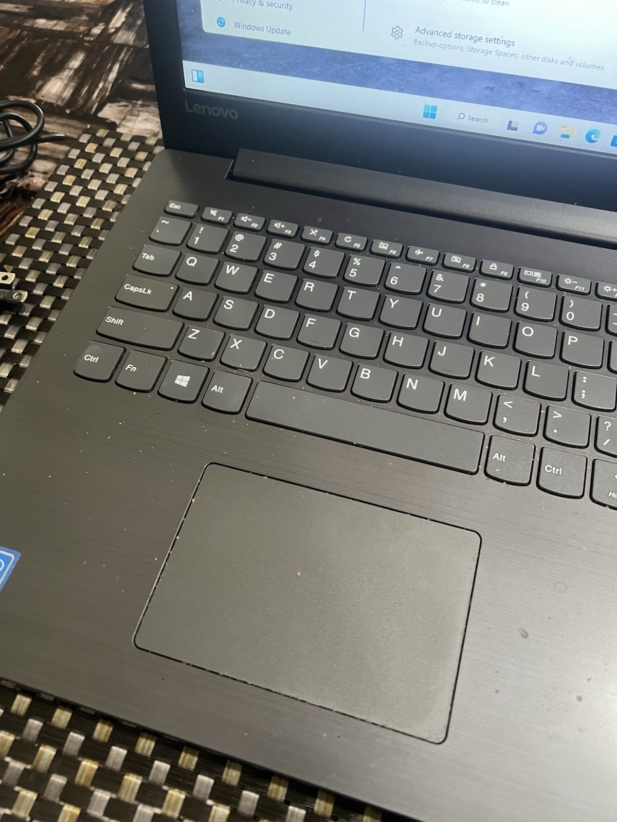 Lenovo IdeaPad 330-15IGM 4GB RAM Windows