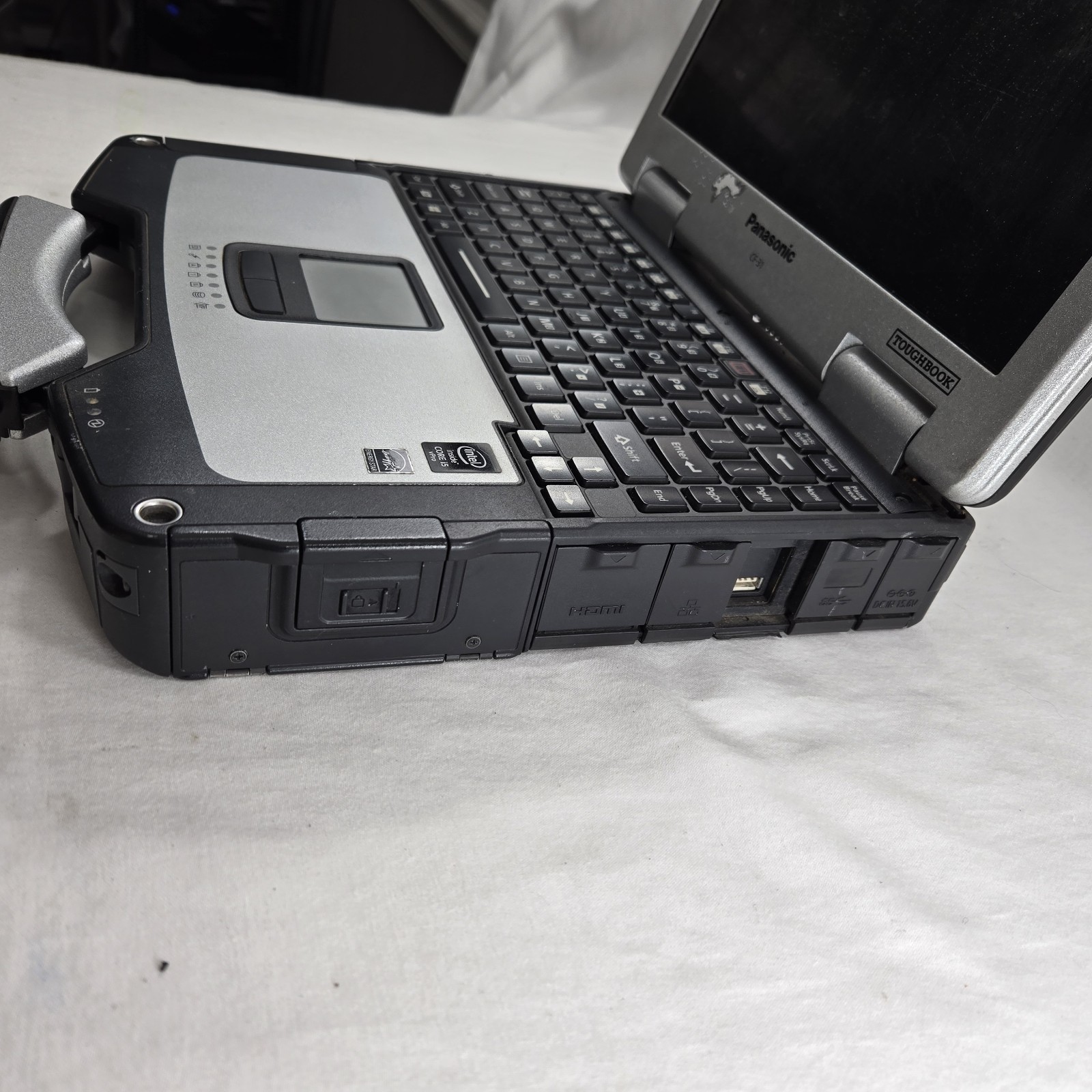 Panasonic Toughbook CF-31 MK5 i5-5300U 2.30GHZ 8GB RAM — No HDD & No OS — READ