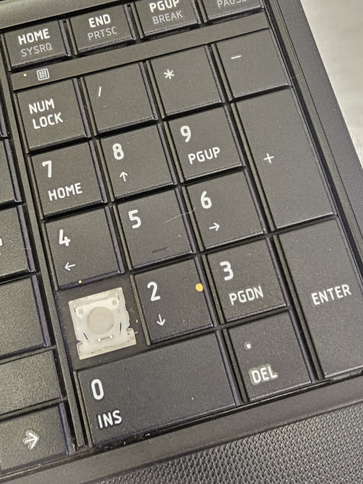 Toshiba Satellite C655D-S5133 Laptop – AMD E-240 – 2GB RAM – Parts/Repair – Read