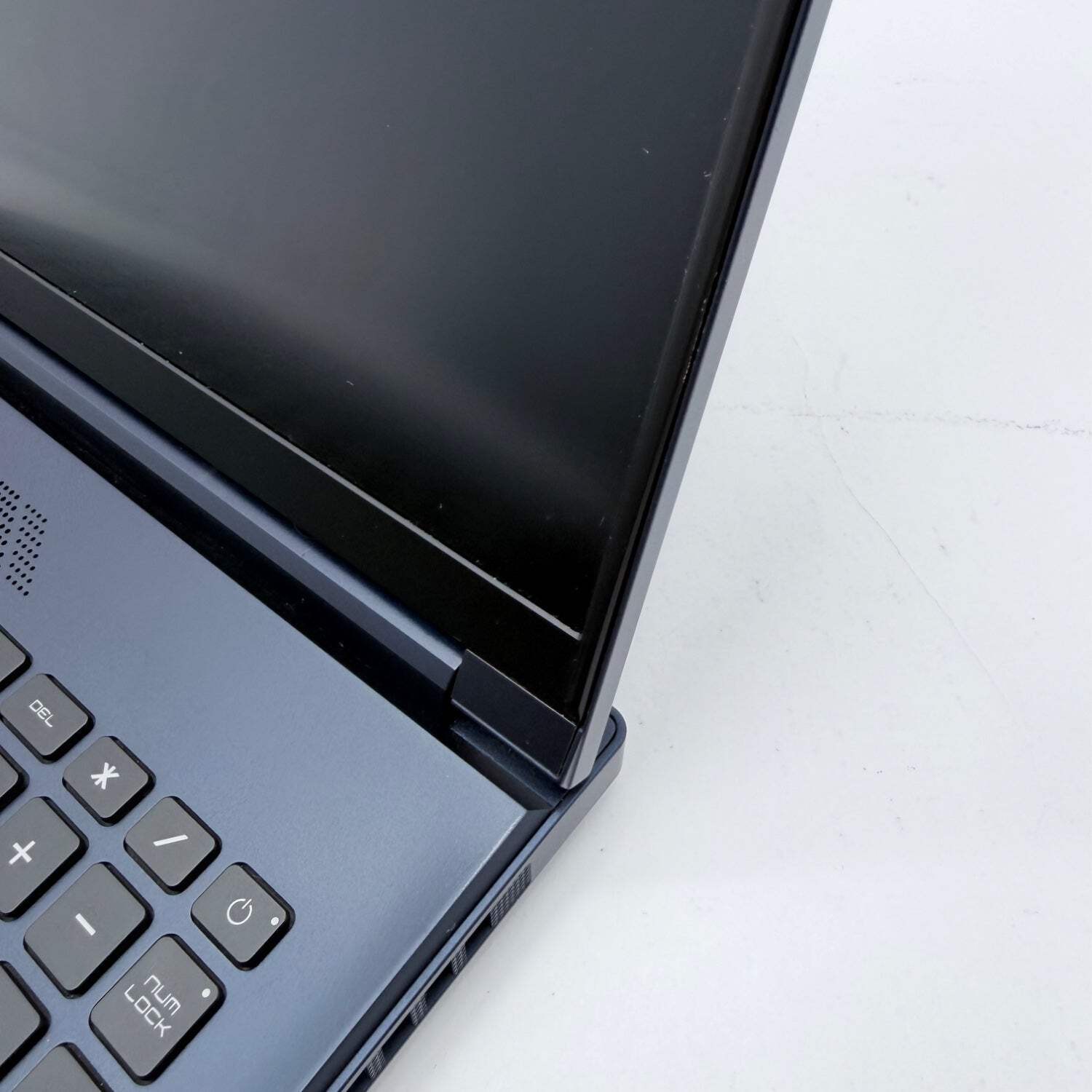 Broken MSI Stealth 16 Studio A13VG i7-13620H 32GB RAM 1TB SSD RTX 4070 Bad Batt