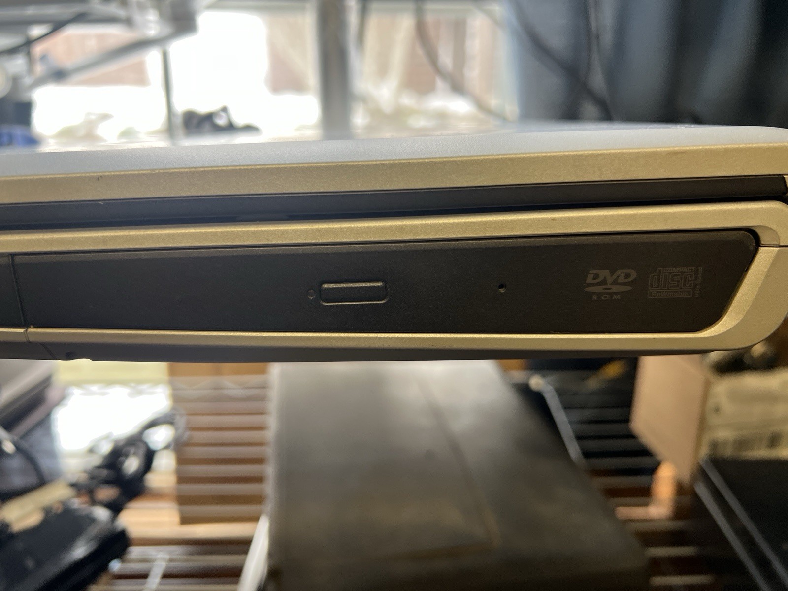 VINTAGE Sony Vaio PCG-K33b 15″ Laptop 1280×800 Intel Pentium 4 Parts Or Rebuild.
