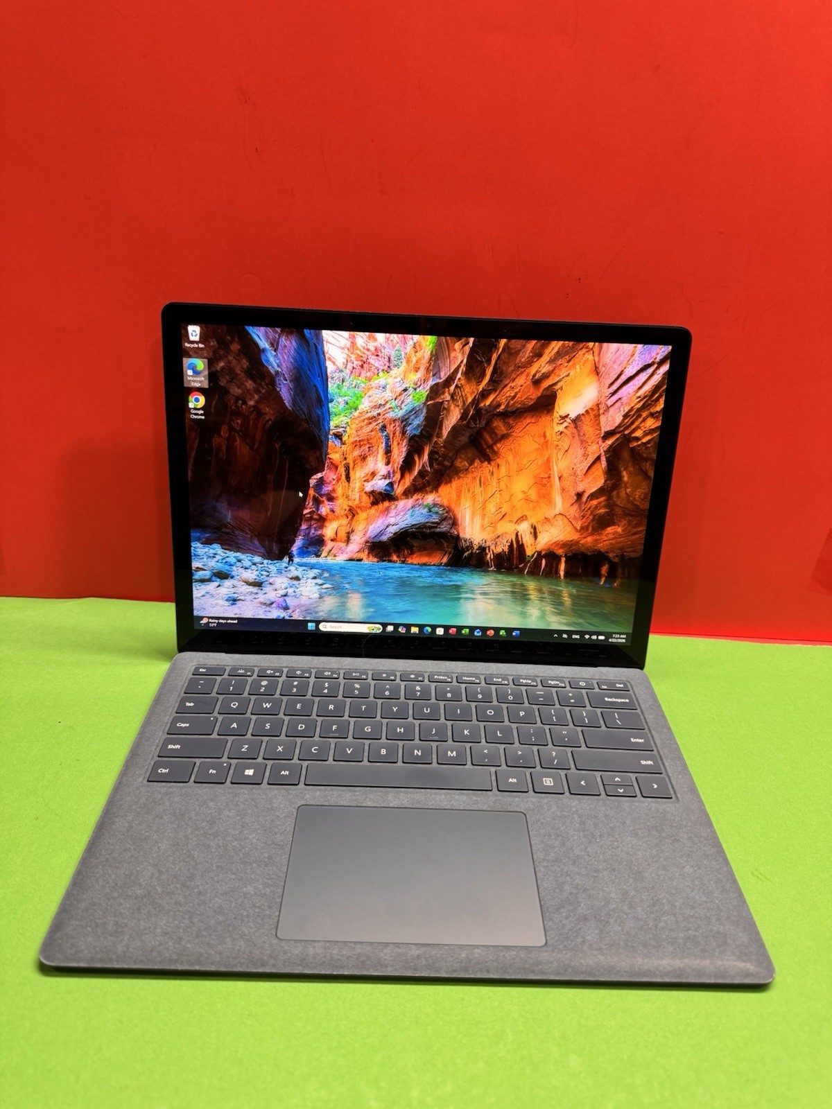 Microsoft Surface Laptop 3 13.5” i7 10th Gen 1.3 GHz-16GB 512GB Windows 11pro