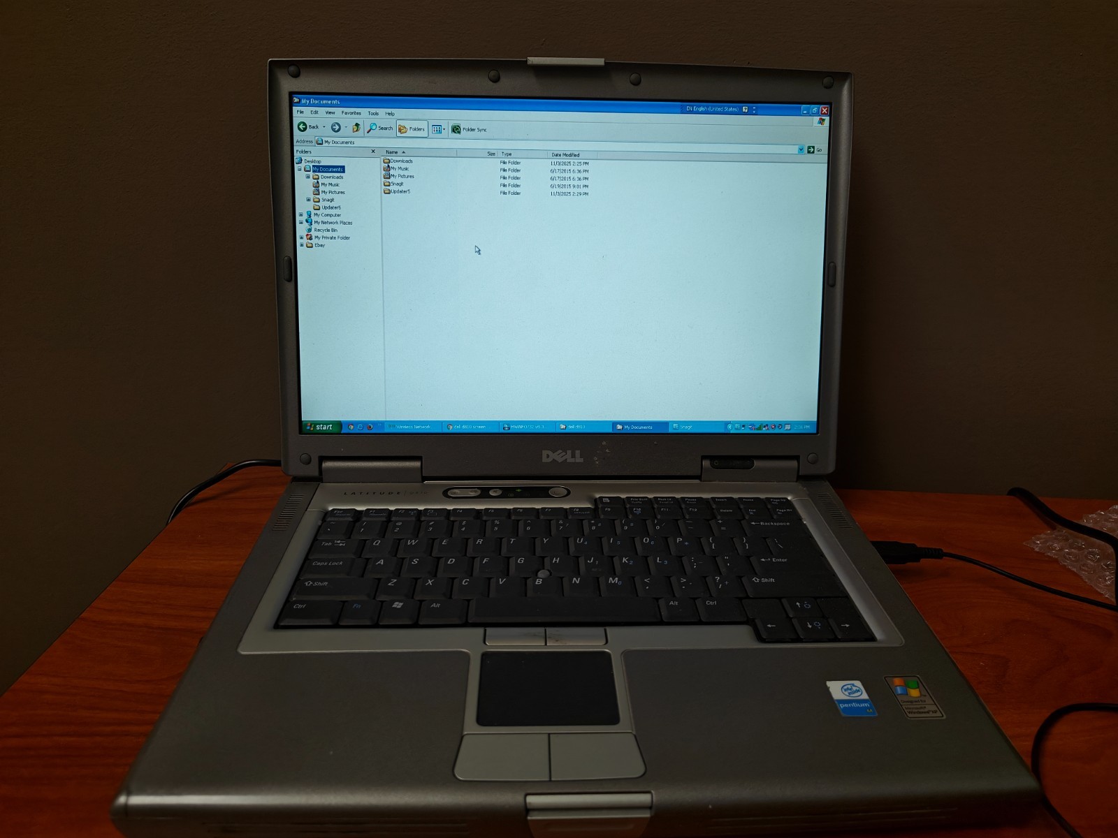 Dell Latitude D810 15.4in 1920×1200 screen AMD X600 Graphic card