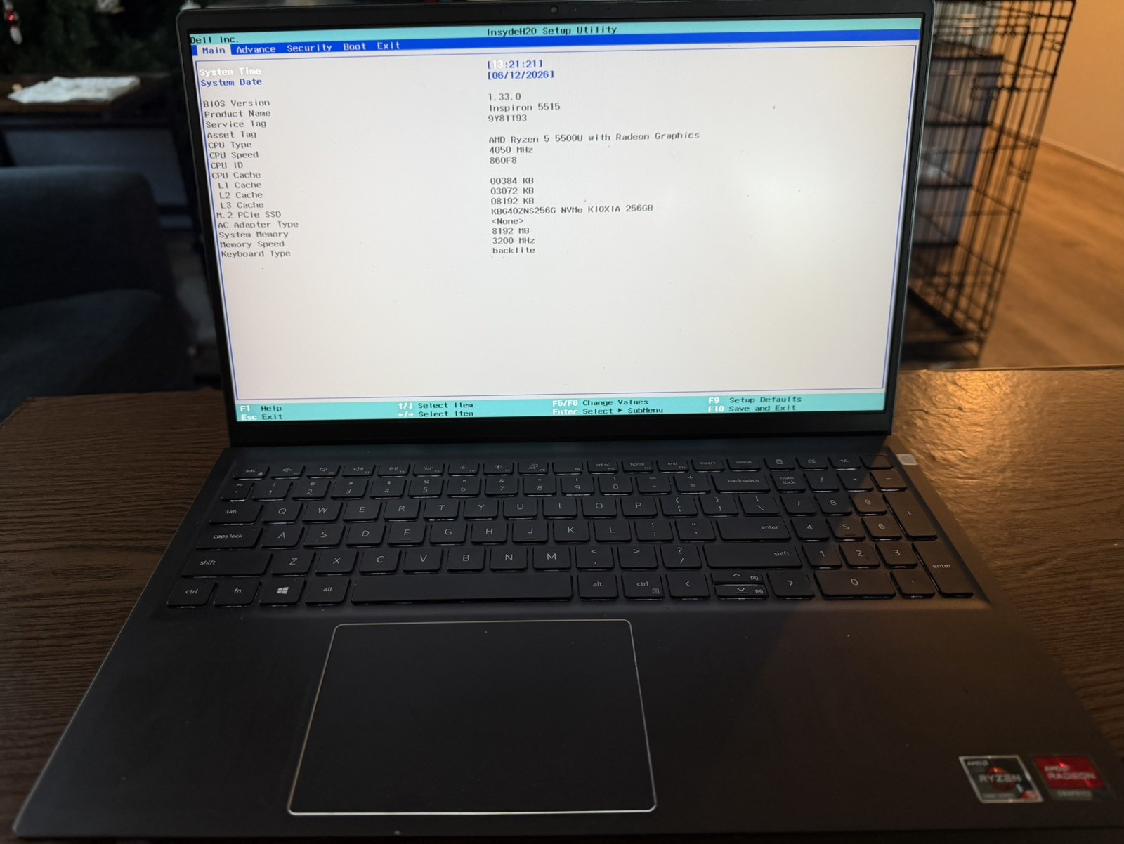 Dell Inspiron 5515 15.6″ Touch Laptop AMD Ryzen 5 5500U 8GB RAM 256GB NVMe SSD