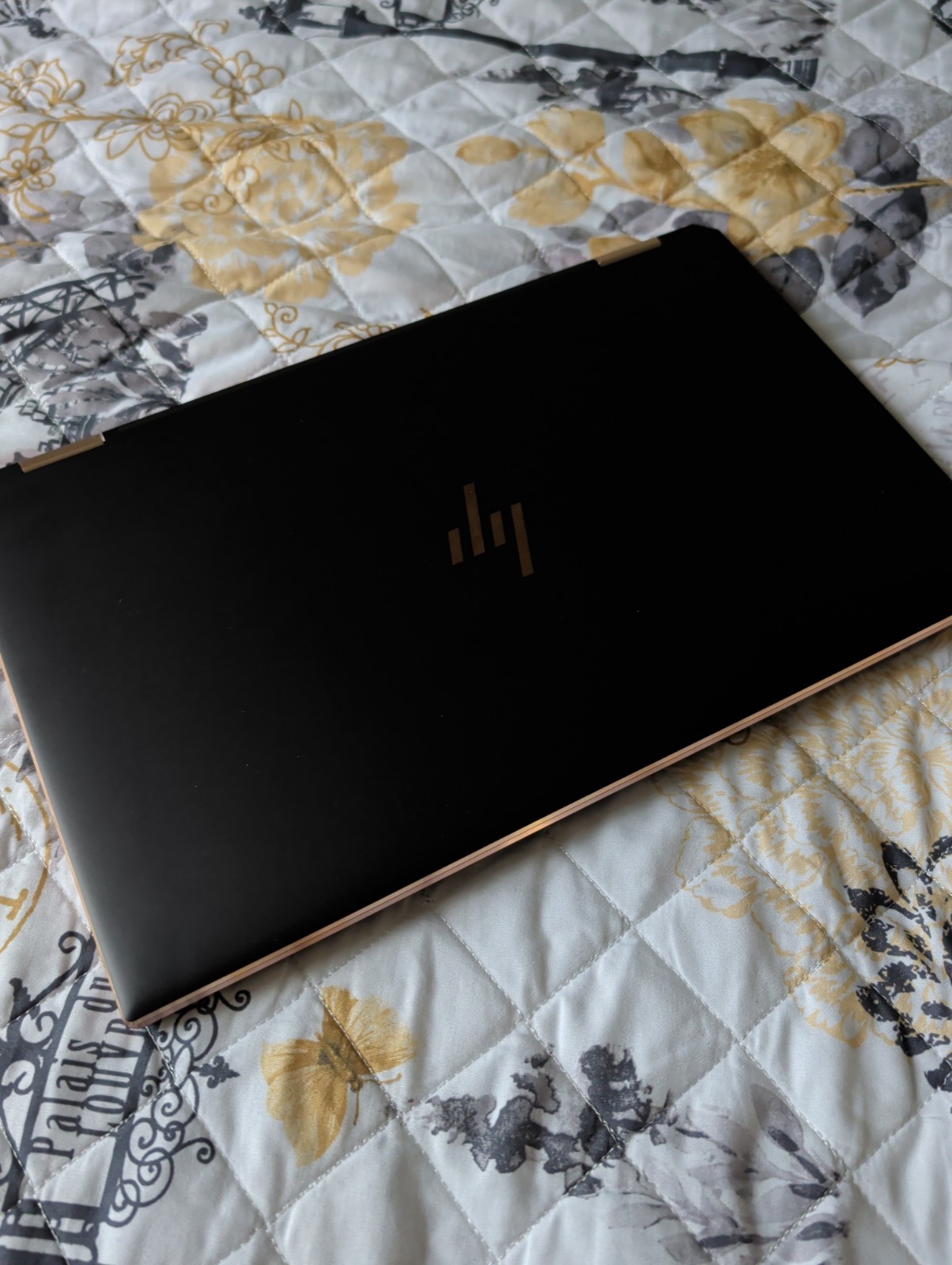 HP Spectre X360 15-EB0053DX,15.6″ Amoled,I7 10th Gen, 16GB RAM, 1TB SSD,Rtx 1650