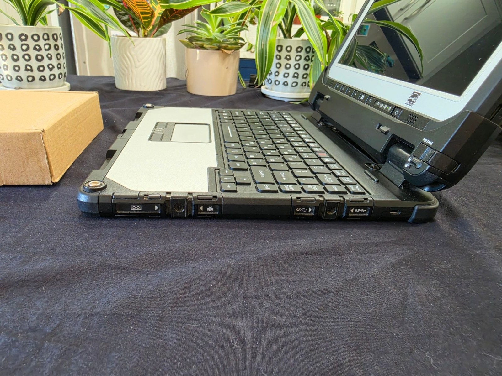 Panasonic Toughbook CF-33 MK3 i7-1270P 32GB RAM 1TB SSD Win11 Pro Premium Keyboa