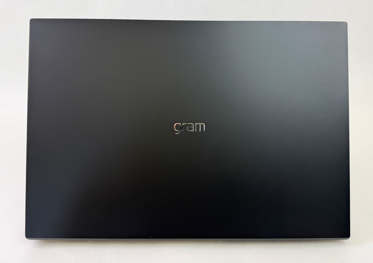 LG Gram 17Z90TL-H.AUB8U3 17″ 2560×1600 Touch Ultra 9 288V 32GB RAM 1TB SSD W11P