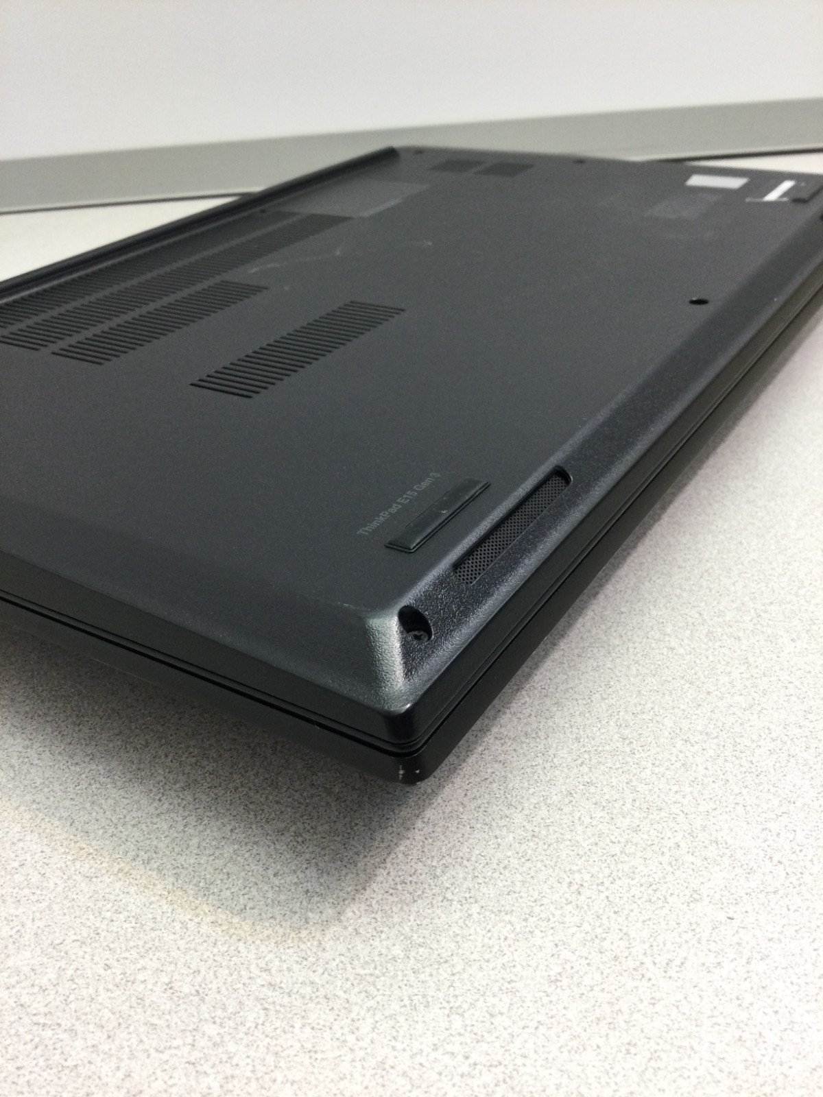 LENOVO ThinkPad E15 Gen 3 AMD Ryzen 7 5700U 16GB 256SSD WIN 11 PRO