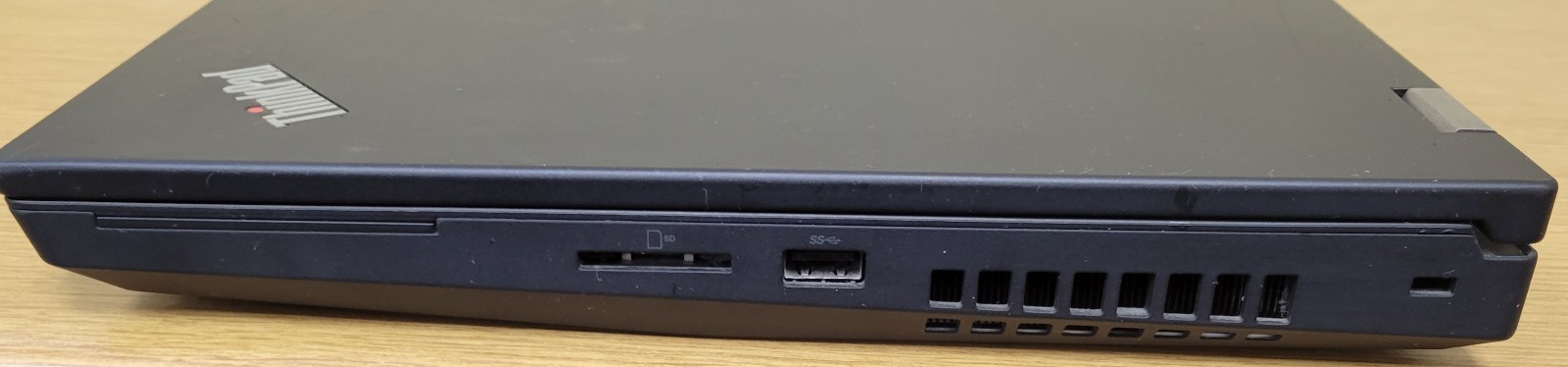 Lenovo ThinkPad P15 Gen1 i7-10750H 2.60GHz 16GB 256GB NVMe Quadro T1000 No OS