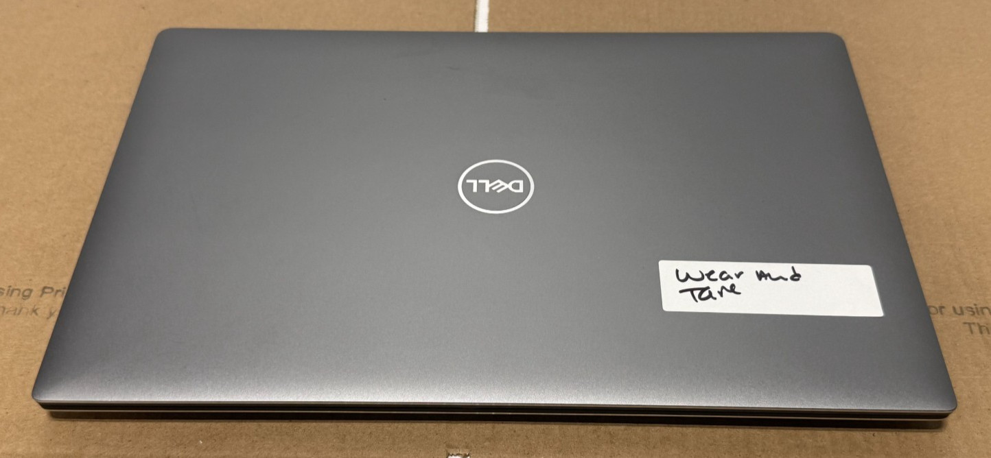 Dell Precision 5540 15.6″ Intel i9-9880H 16GB 512GB SSD Quadro T2000 Wind 11Pro