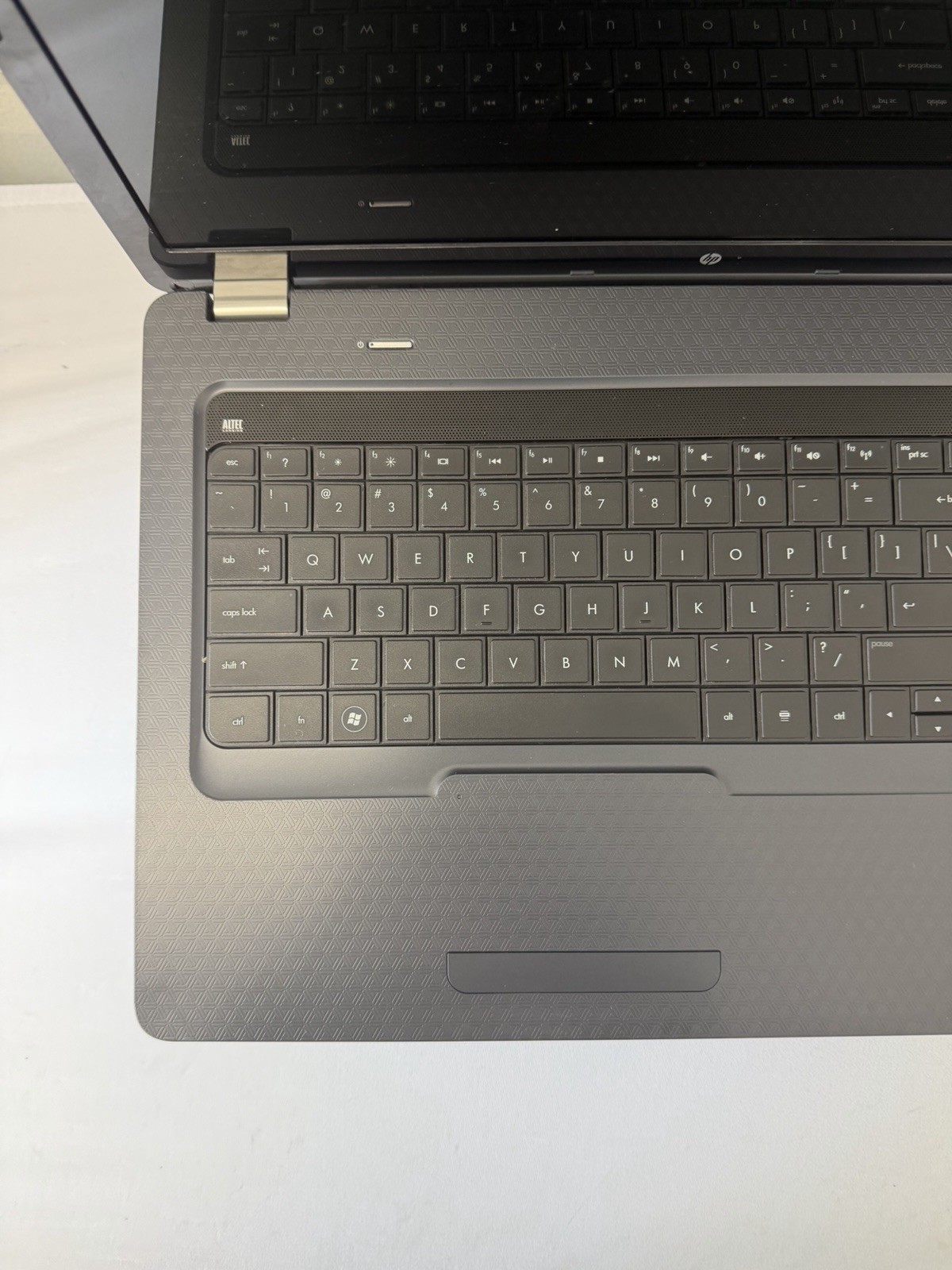 HP G72-B63NR Laptop – Good Screen – Intel Pentium P6100 – Read Des